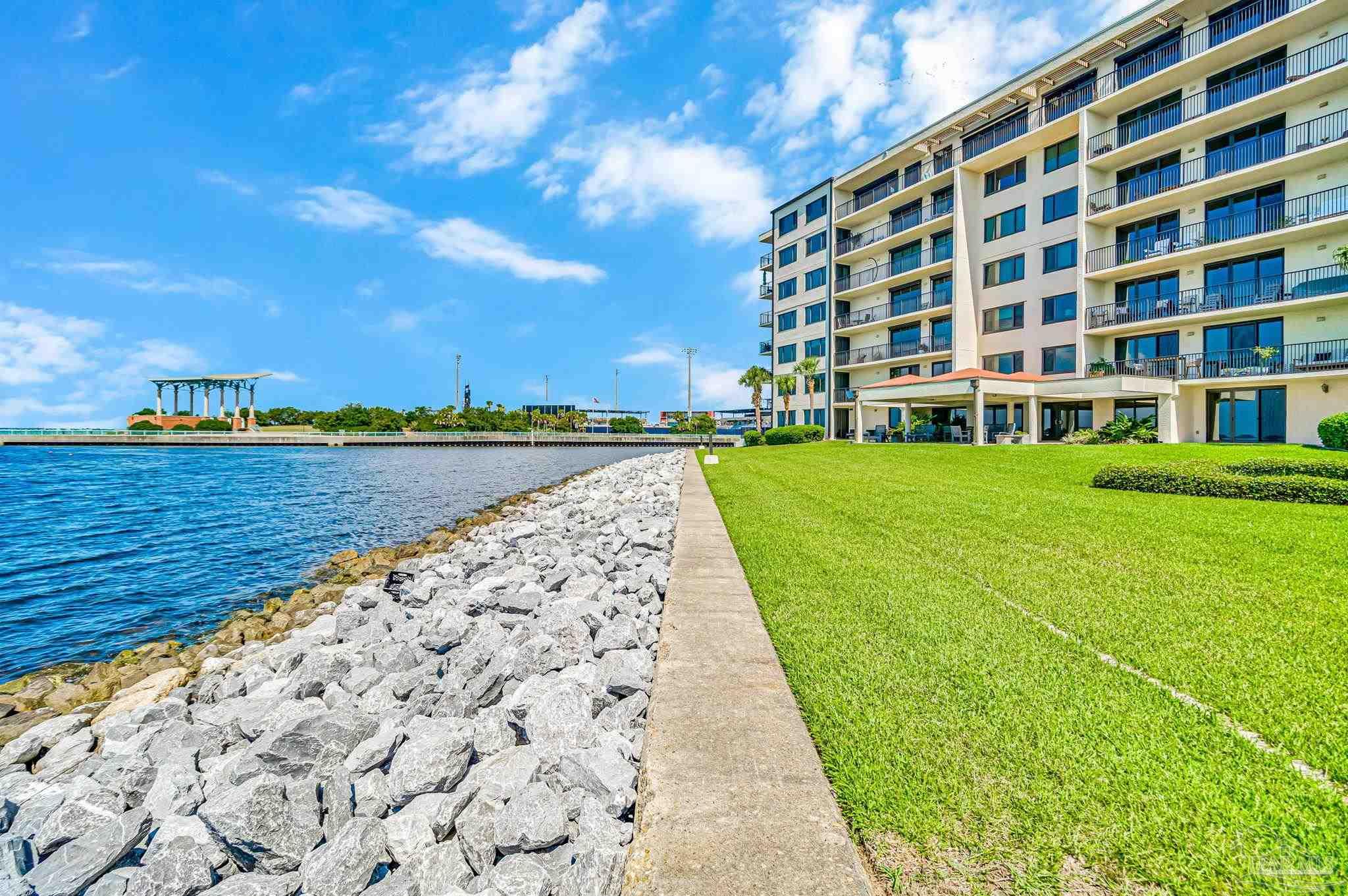 105 Port Royal Way Pensacola FL 32502