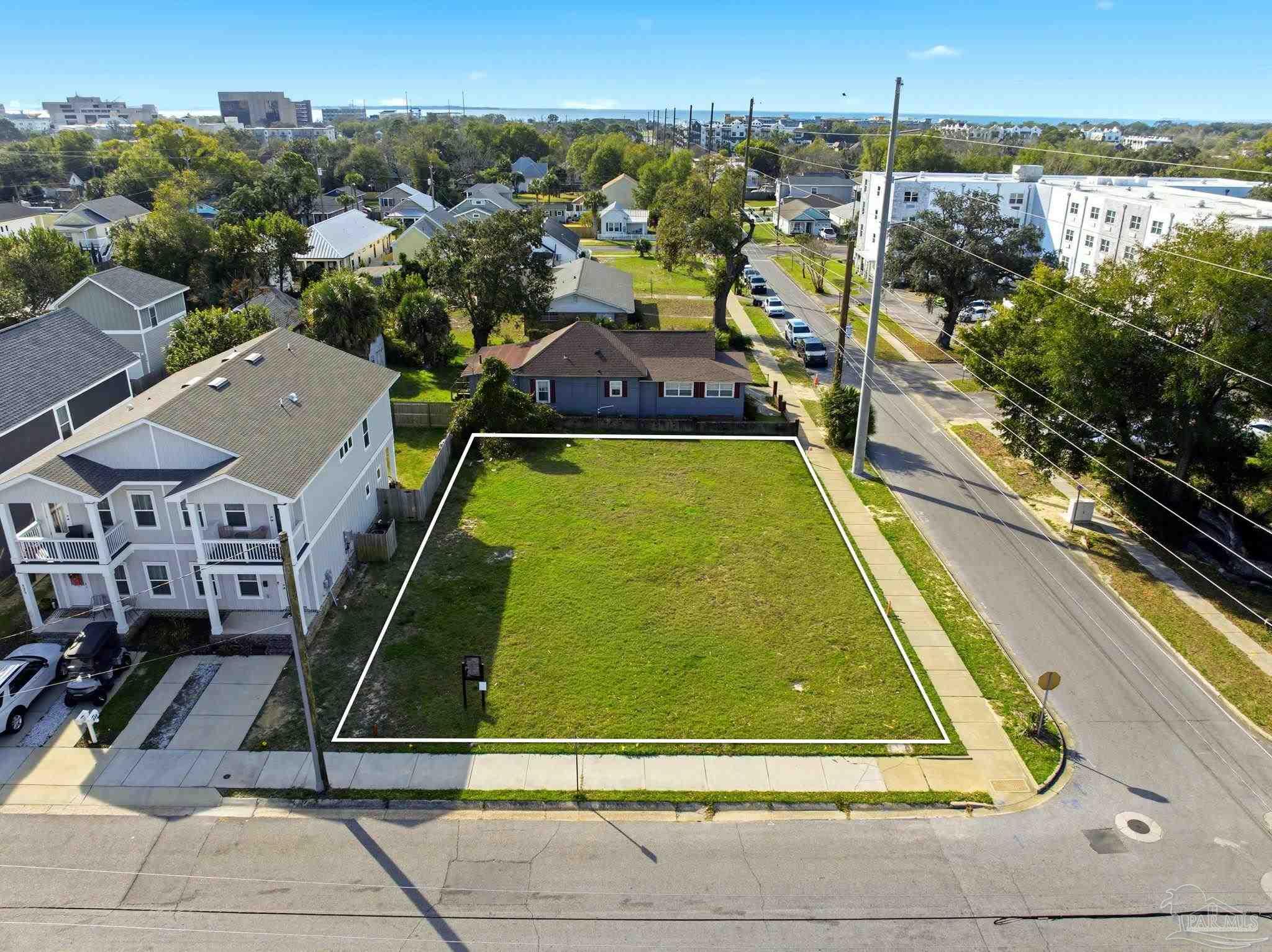 000 W Wright Street Pensacola FL 32501