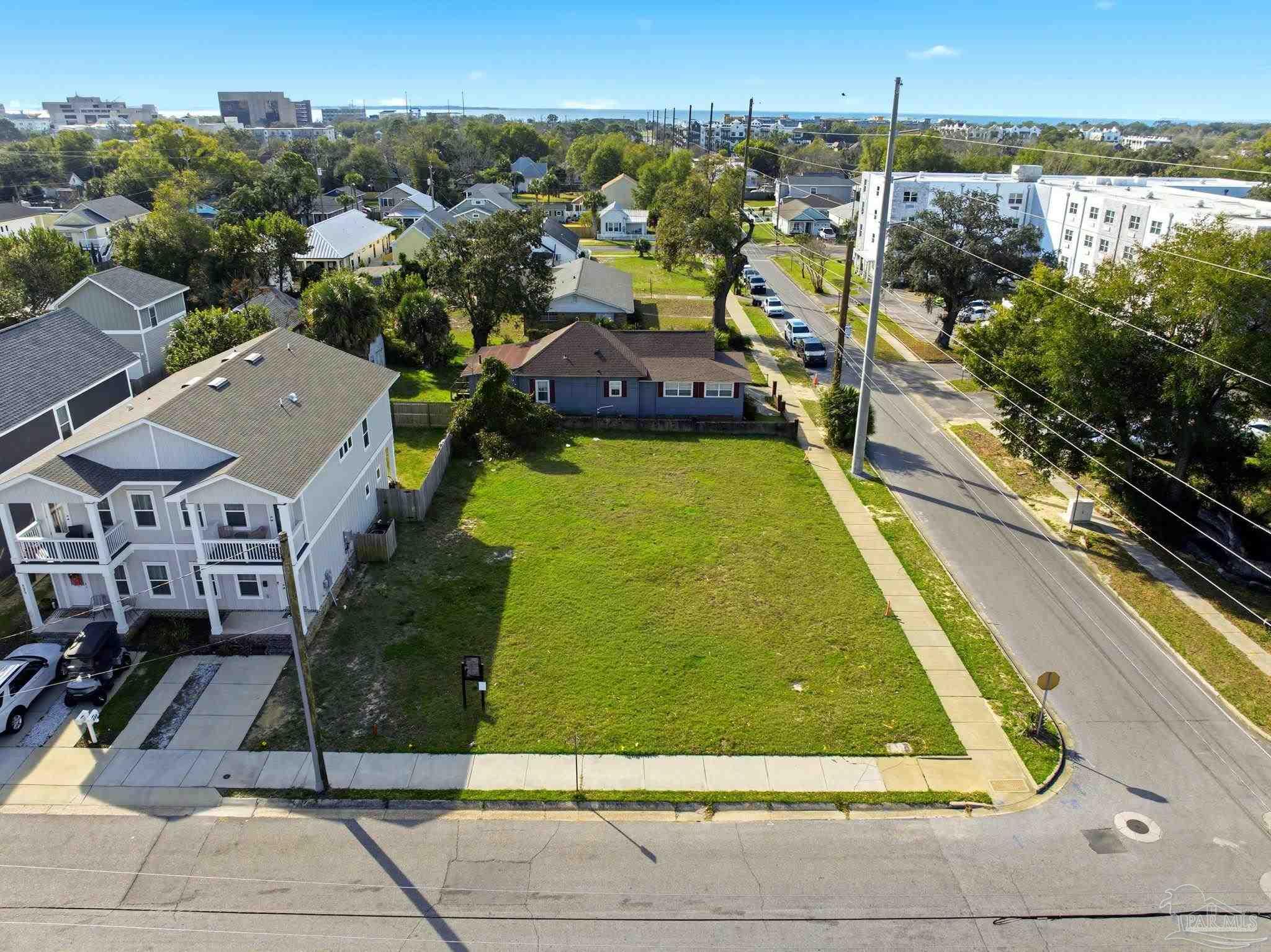 000 W Wright Street Pensacola FL 32501