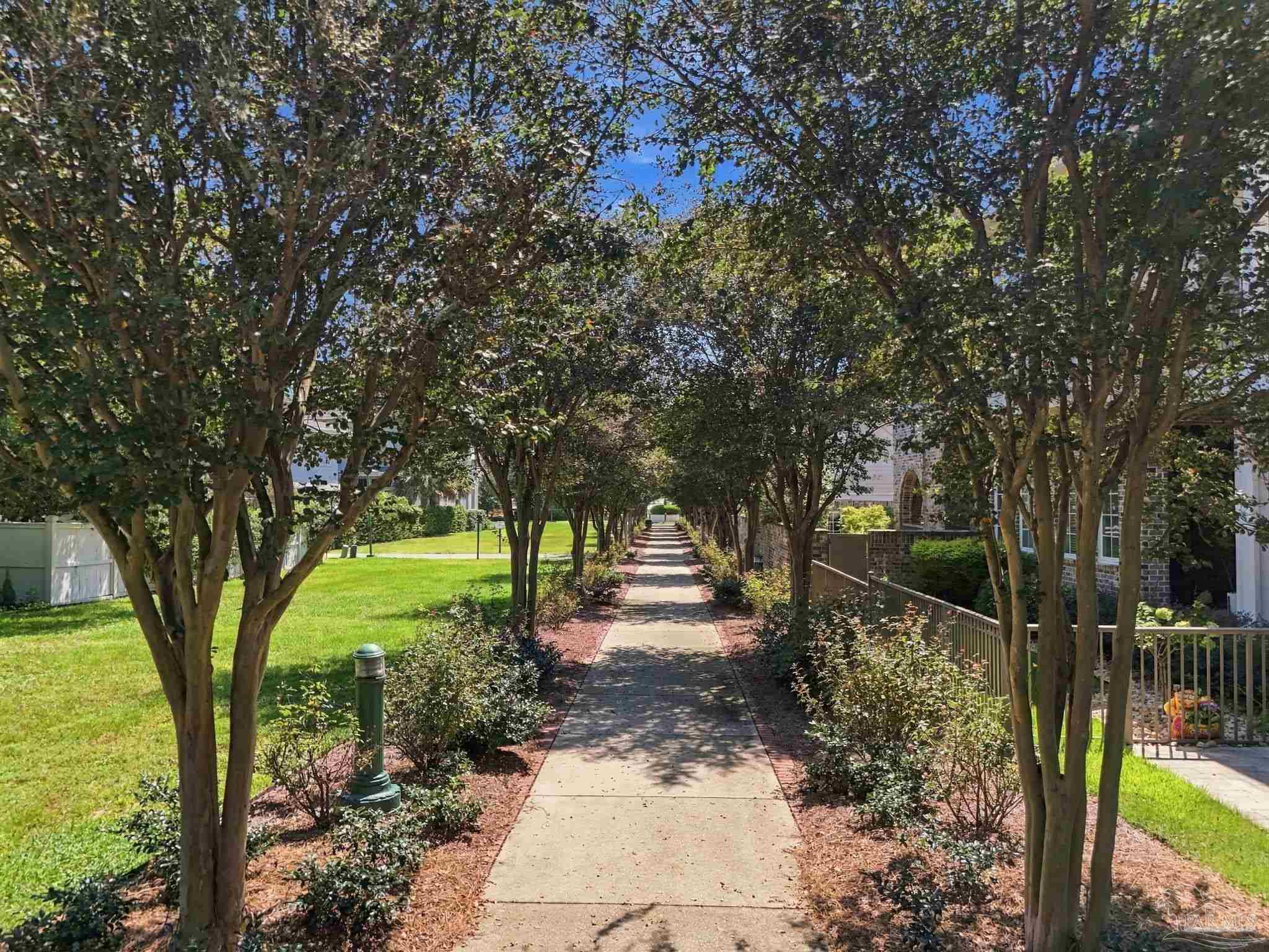 19 North 9th Avenue Pensacola FL 32502