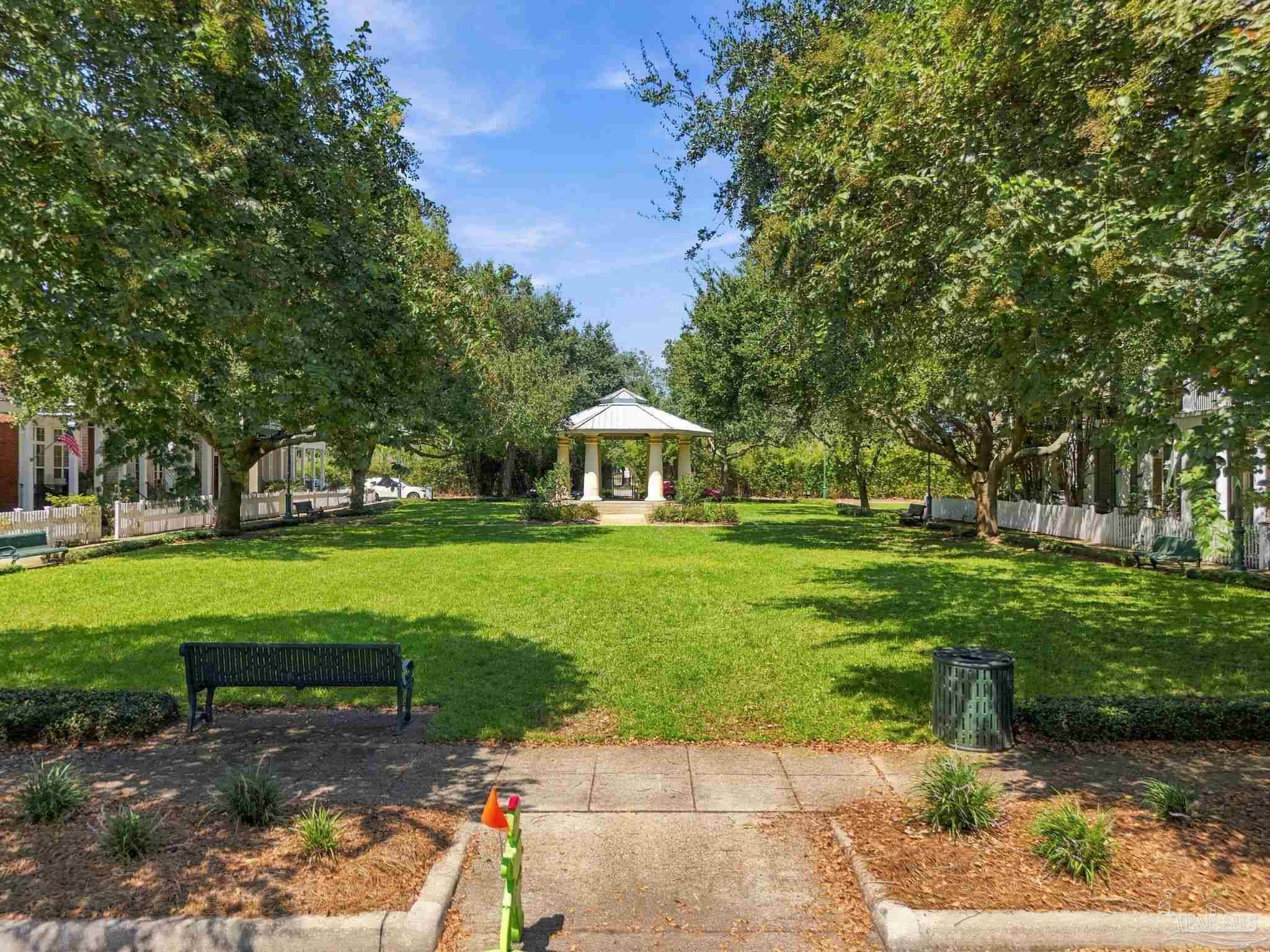 19 North 9th Avenue Pensacola FL 32502