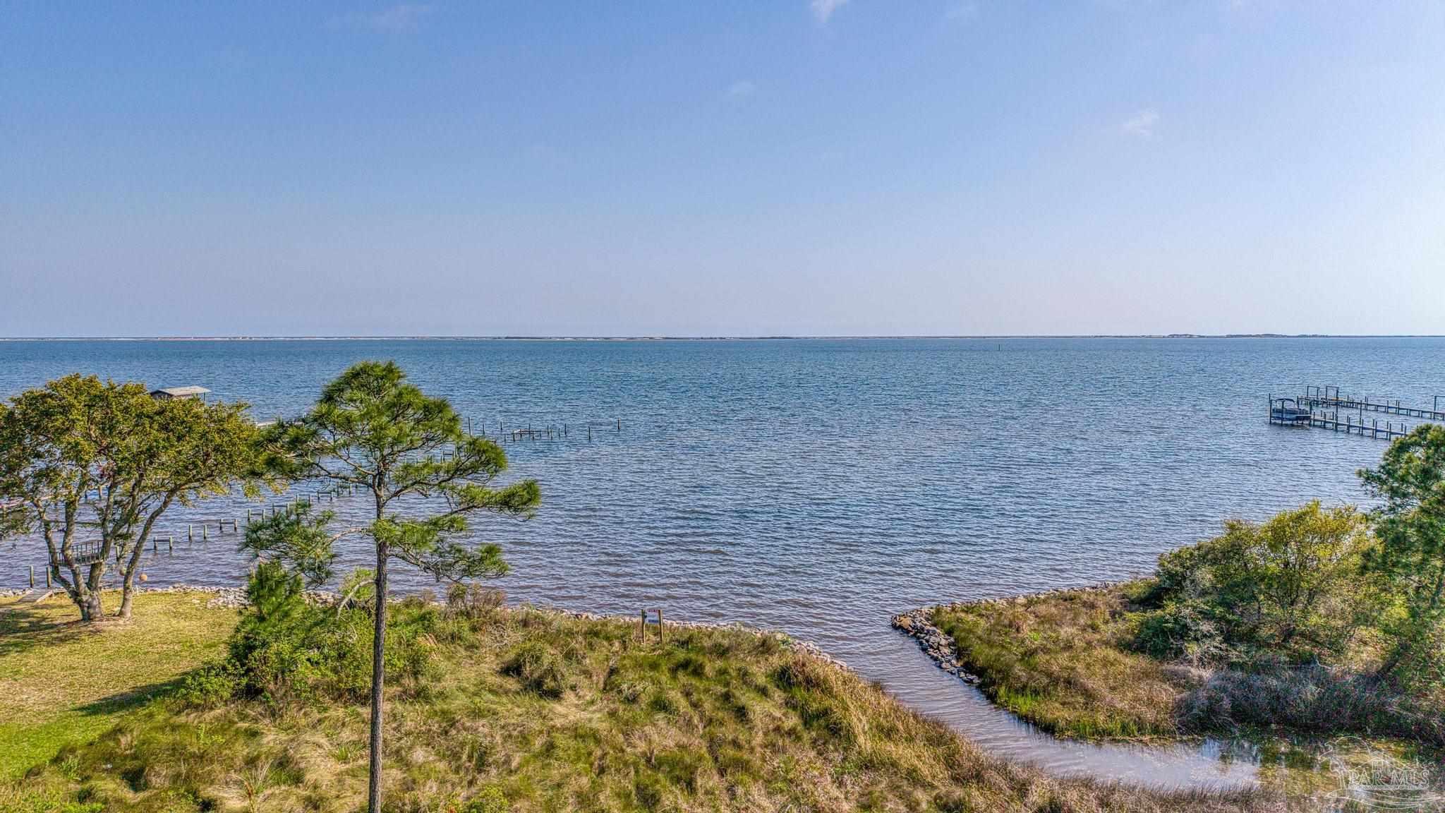 5503 Soundside Drive Gulf Breeze FL 32563