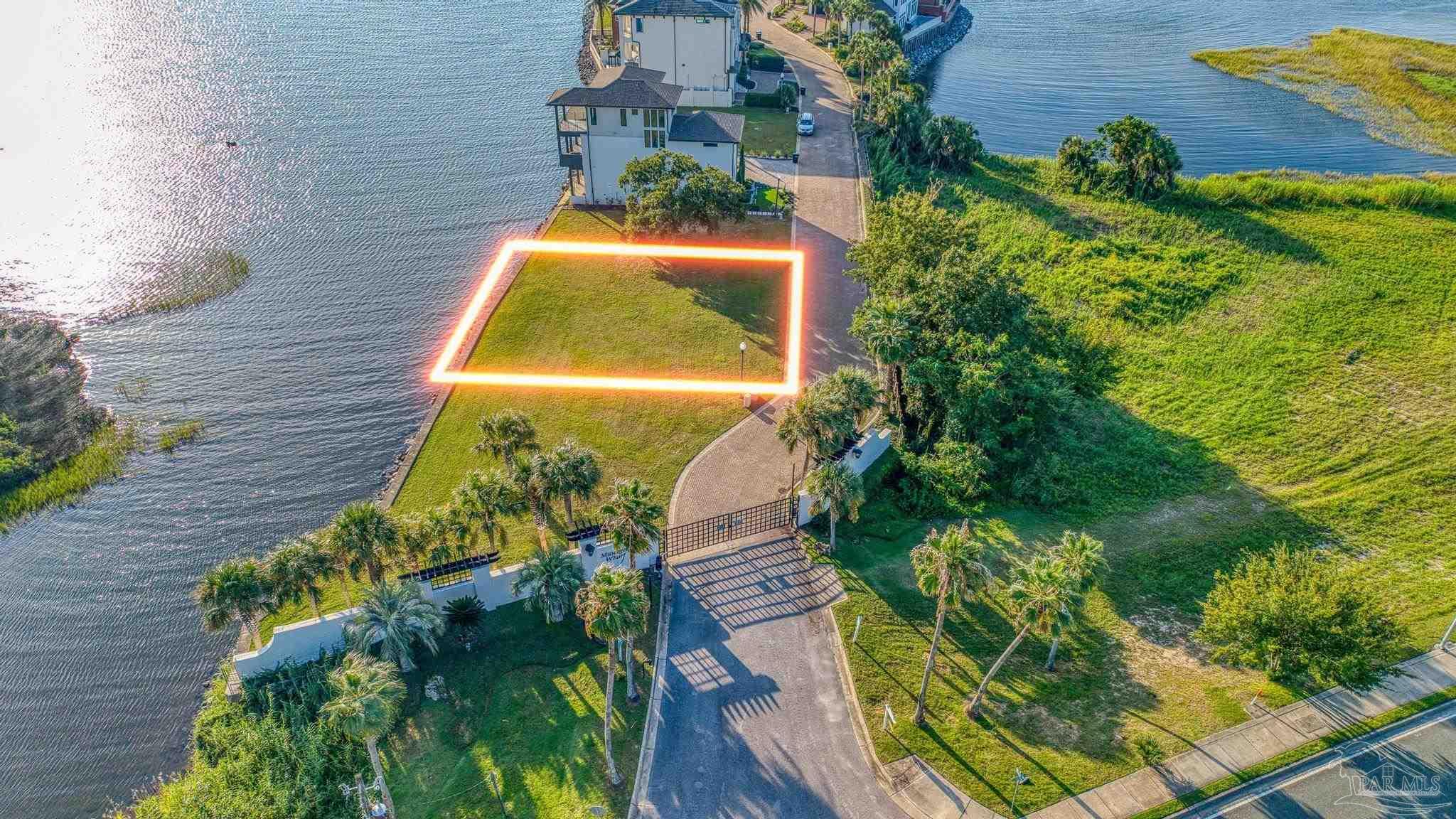 4 Wharf Avenue Pensacola FL 32502