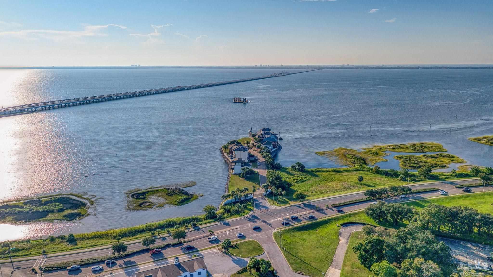 4 Wharf Avenue Pensacola FL 32502