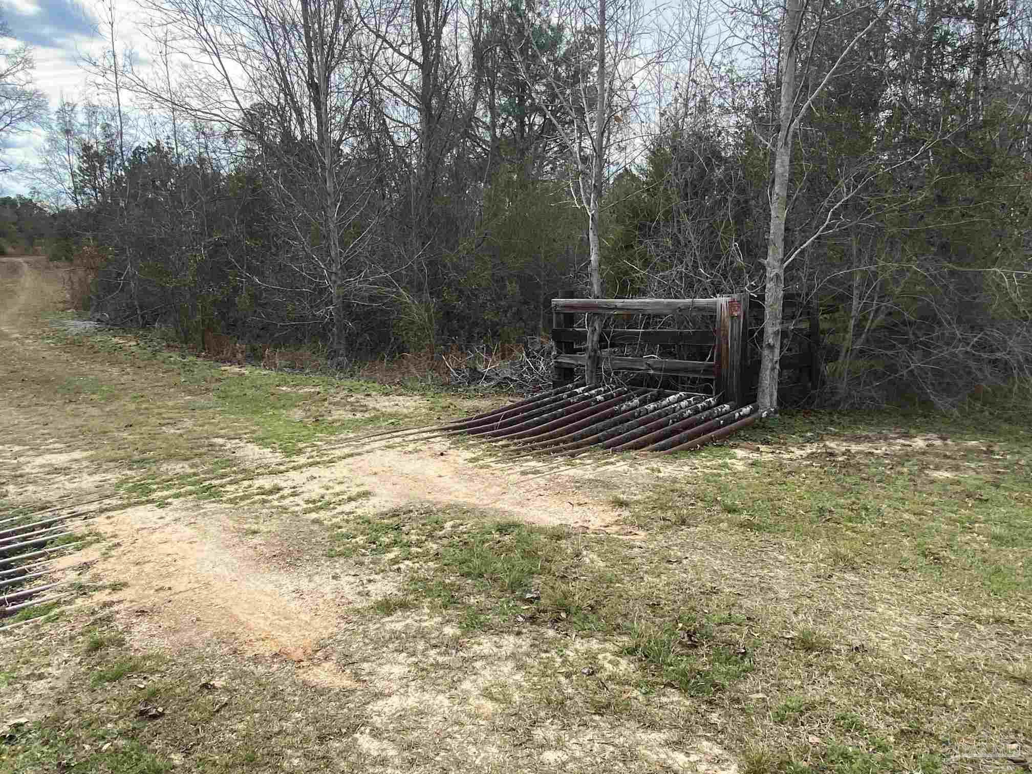 0000 Highway 4 Jay FL 32565
