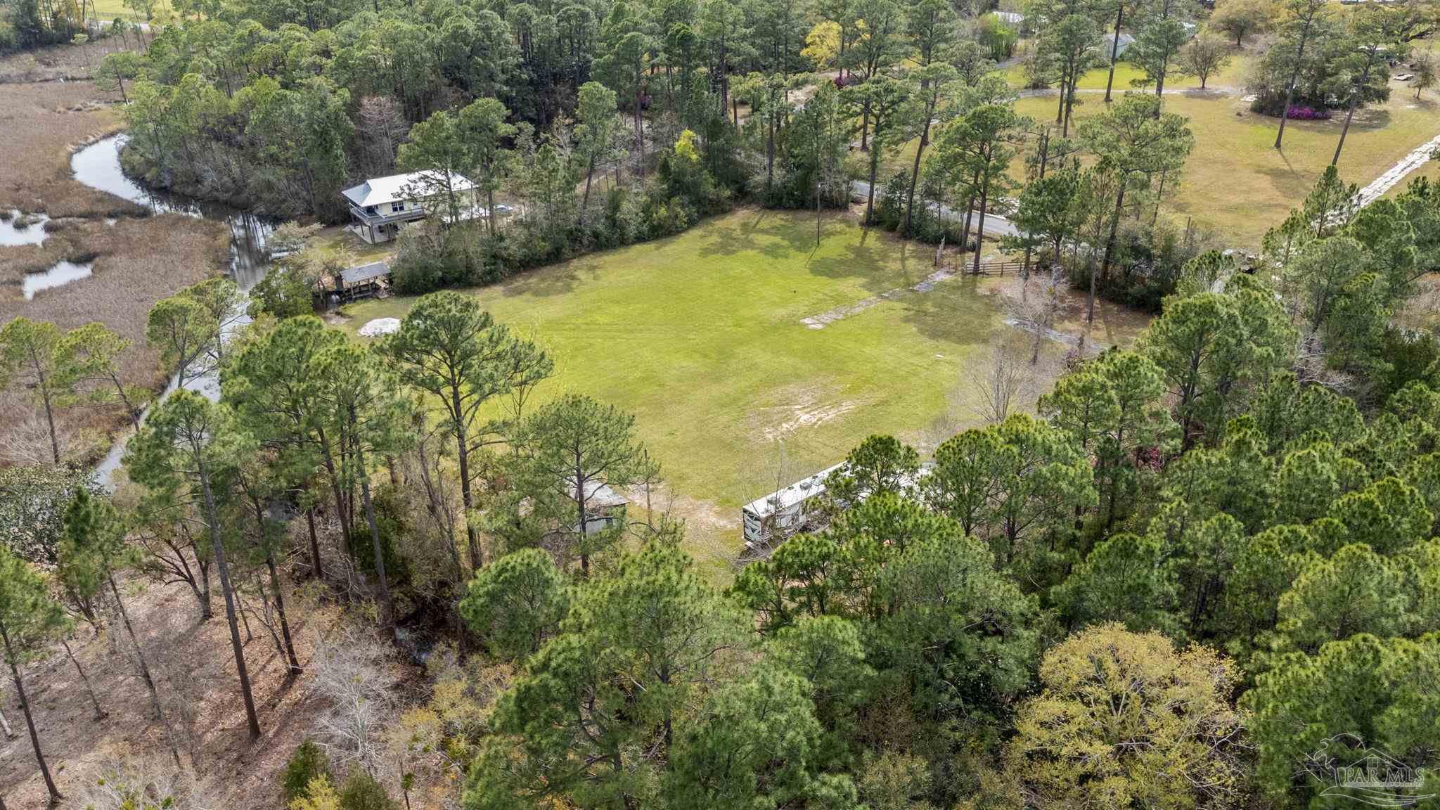 7524 Petersen Pt Road Milton FL 32583