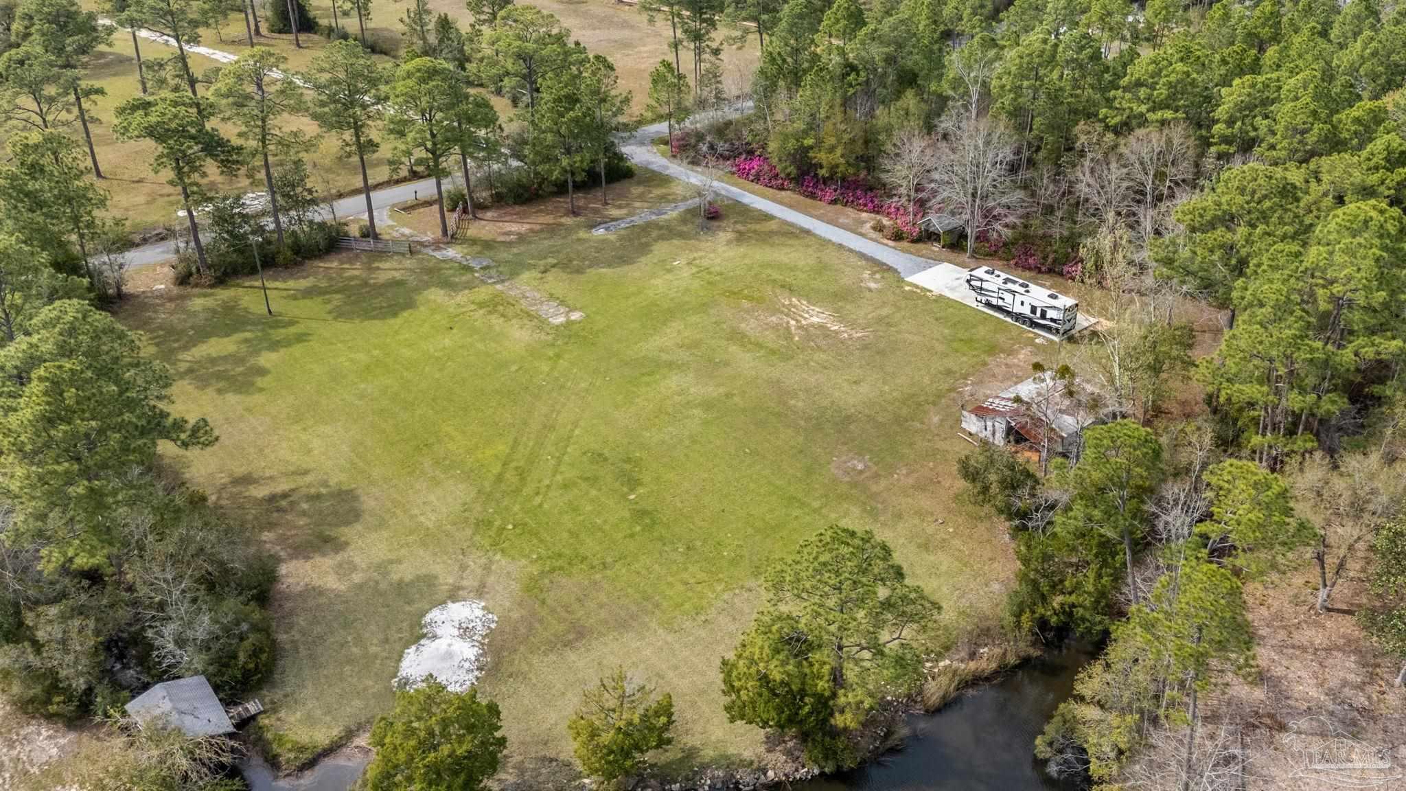 7524 Petersen Pt Road Milton FL 32583