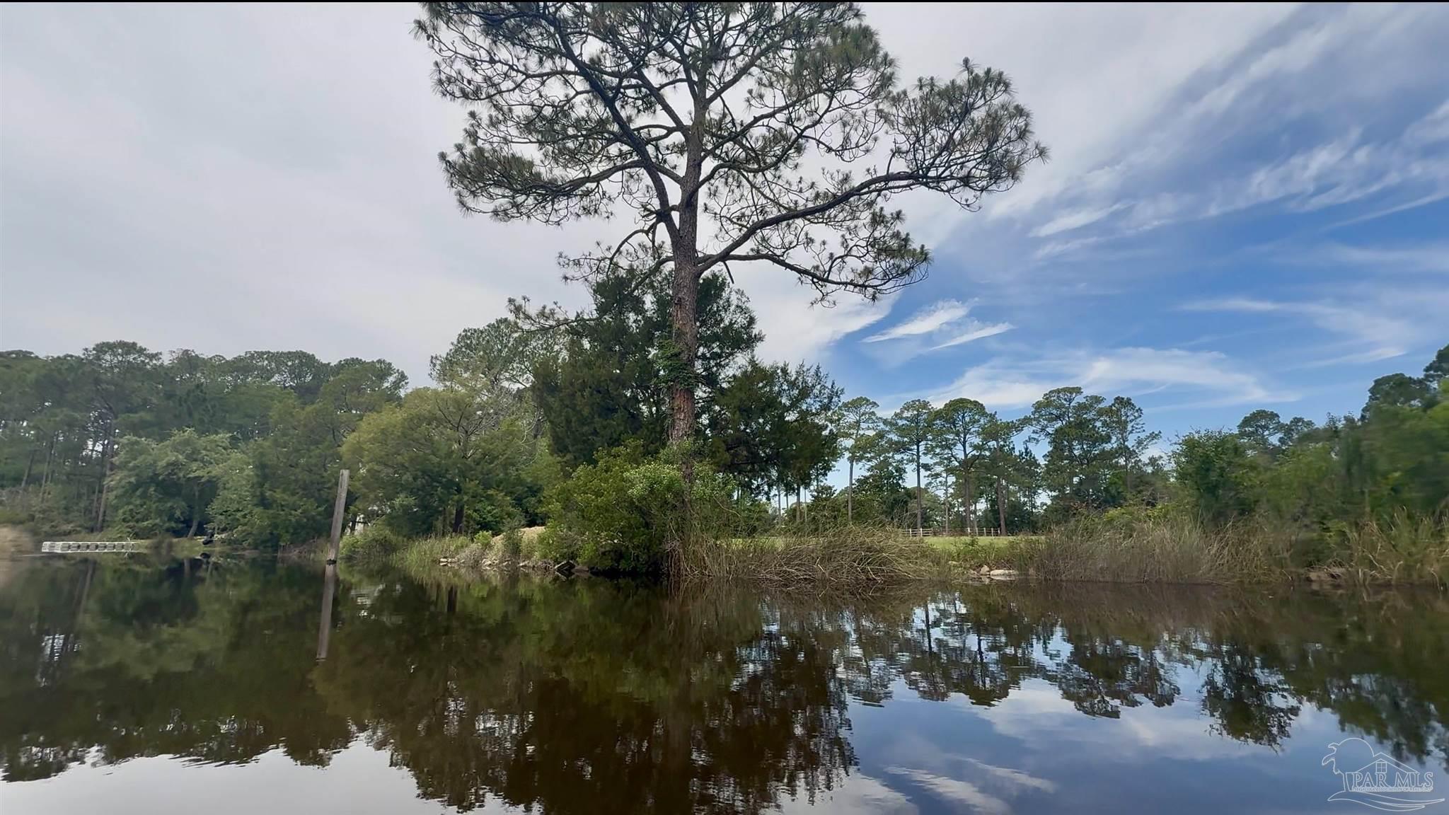 7524 Petersen Pt Road Milton FL 32583