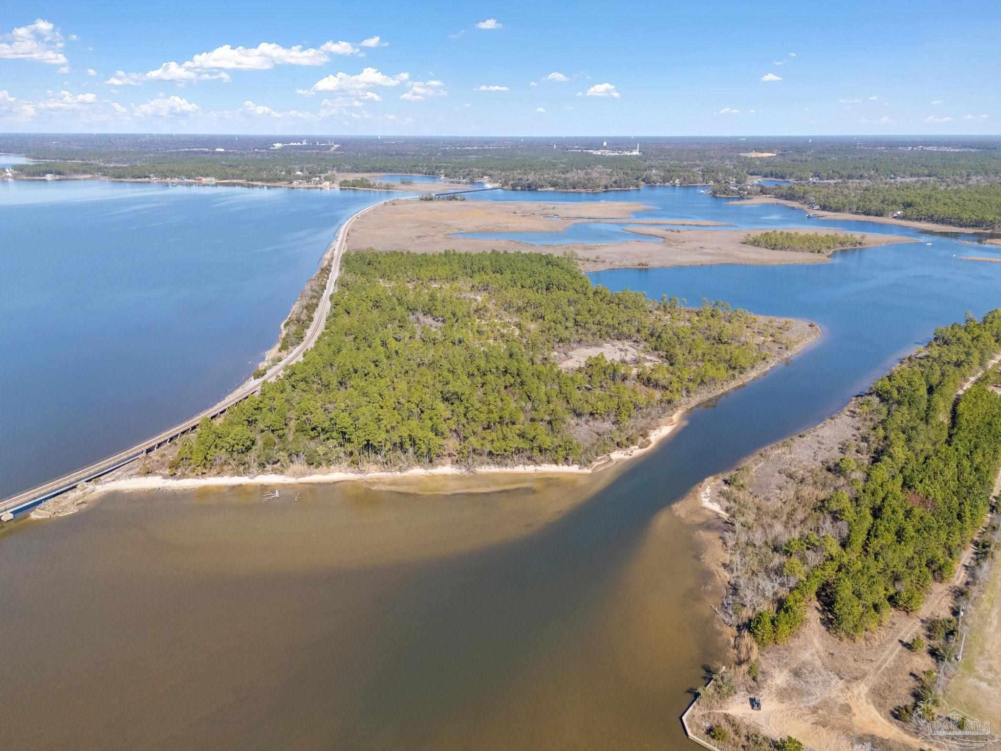Island Delmonte Drive Milton FL 32583