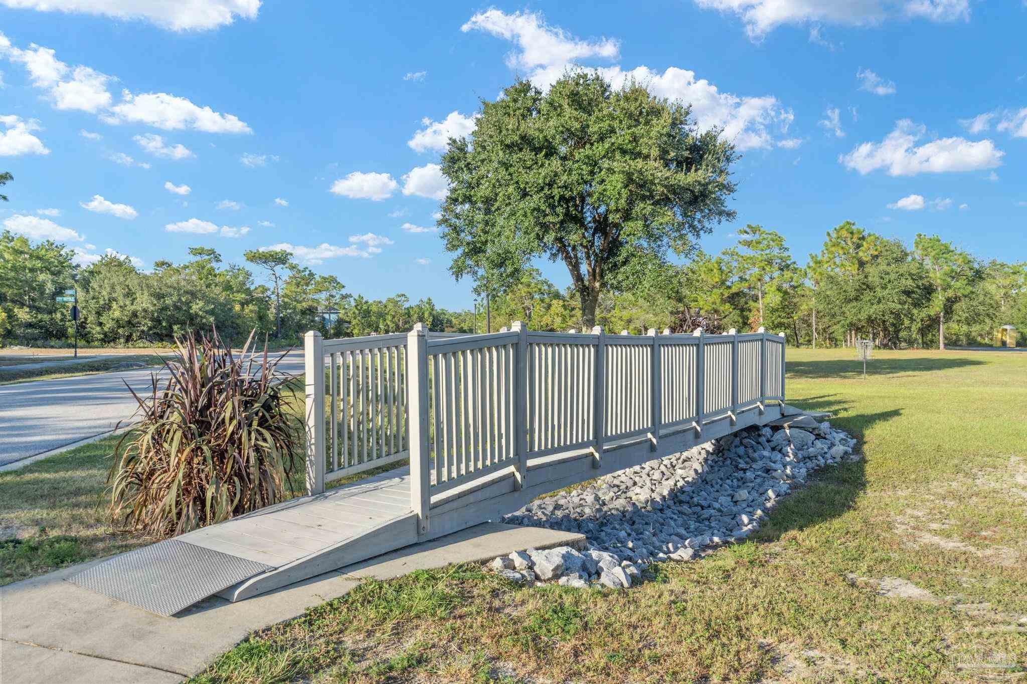 10687 Close Hauled Road Pensacola FL 32507
