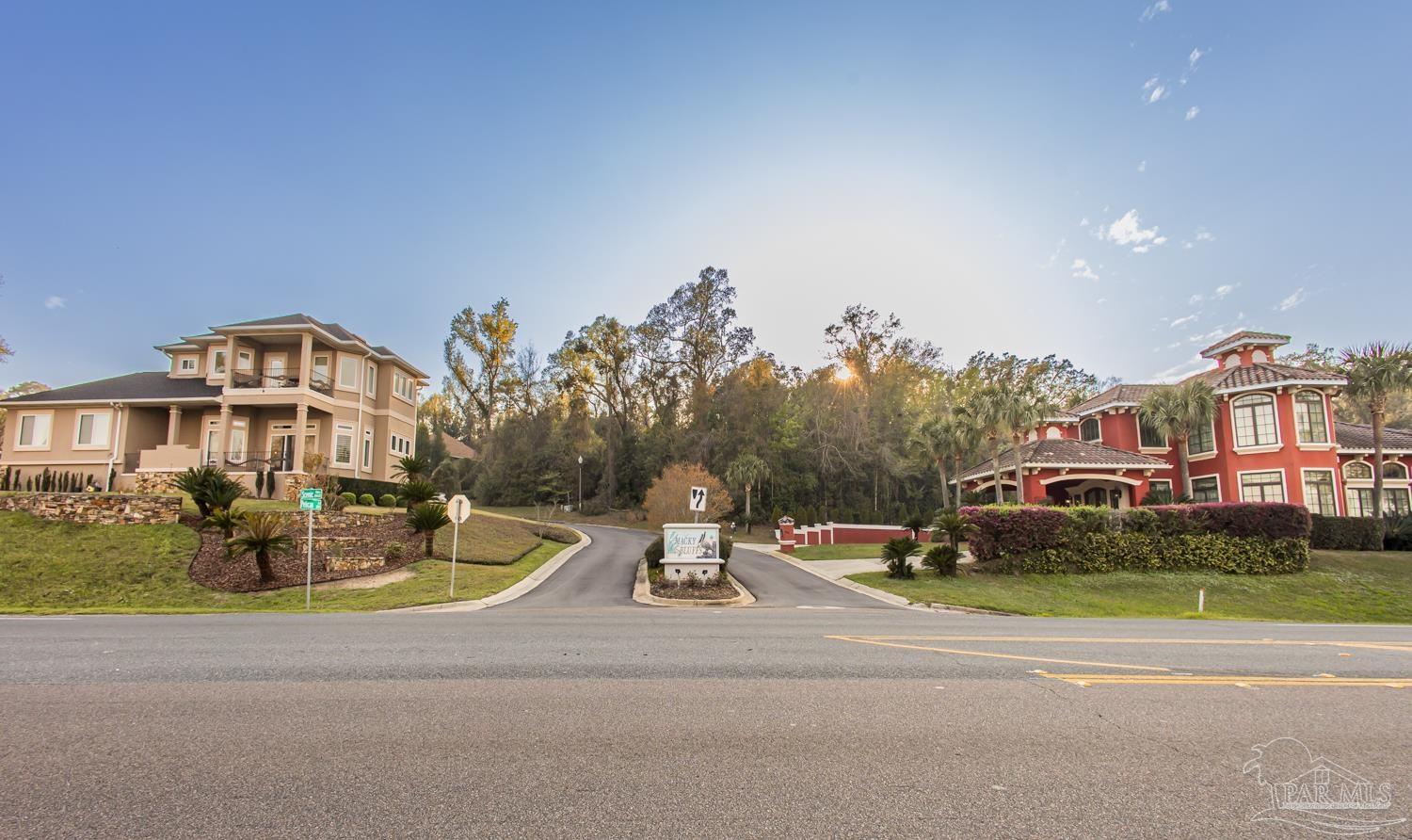 3033 Pelican Lane Pensacola FL 32514