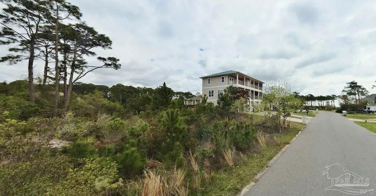 1932 Biscayne Boulevard Navarre FL 32566