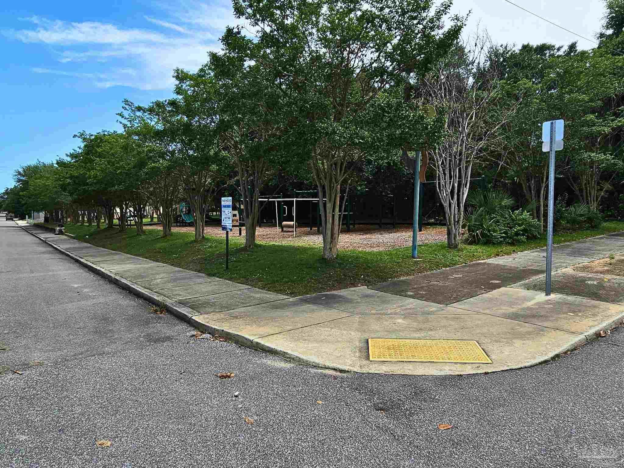 1000 Blk N Palafox Pensacola FL 32501