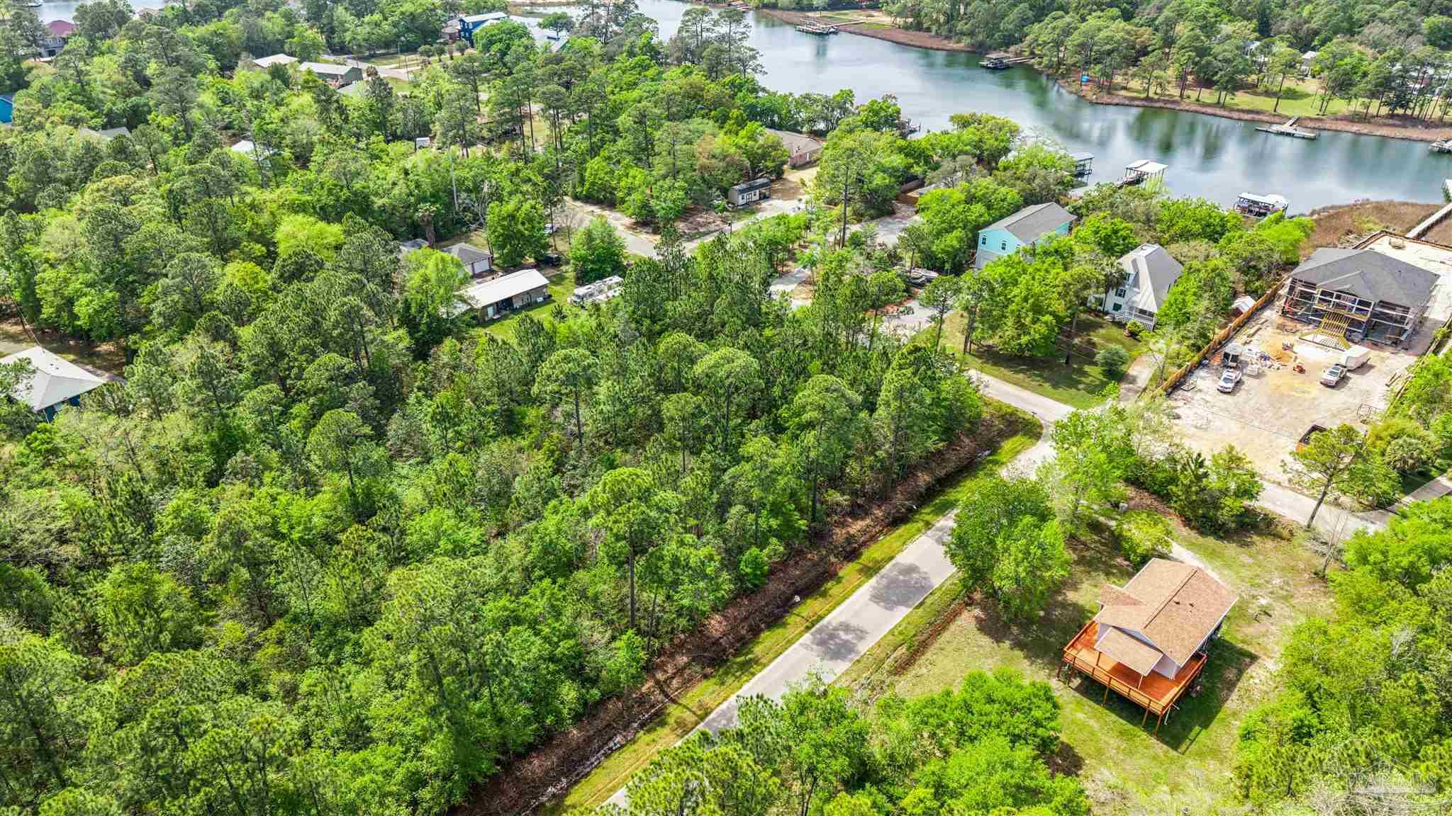 Tanbark Drive Milton FL 32583