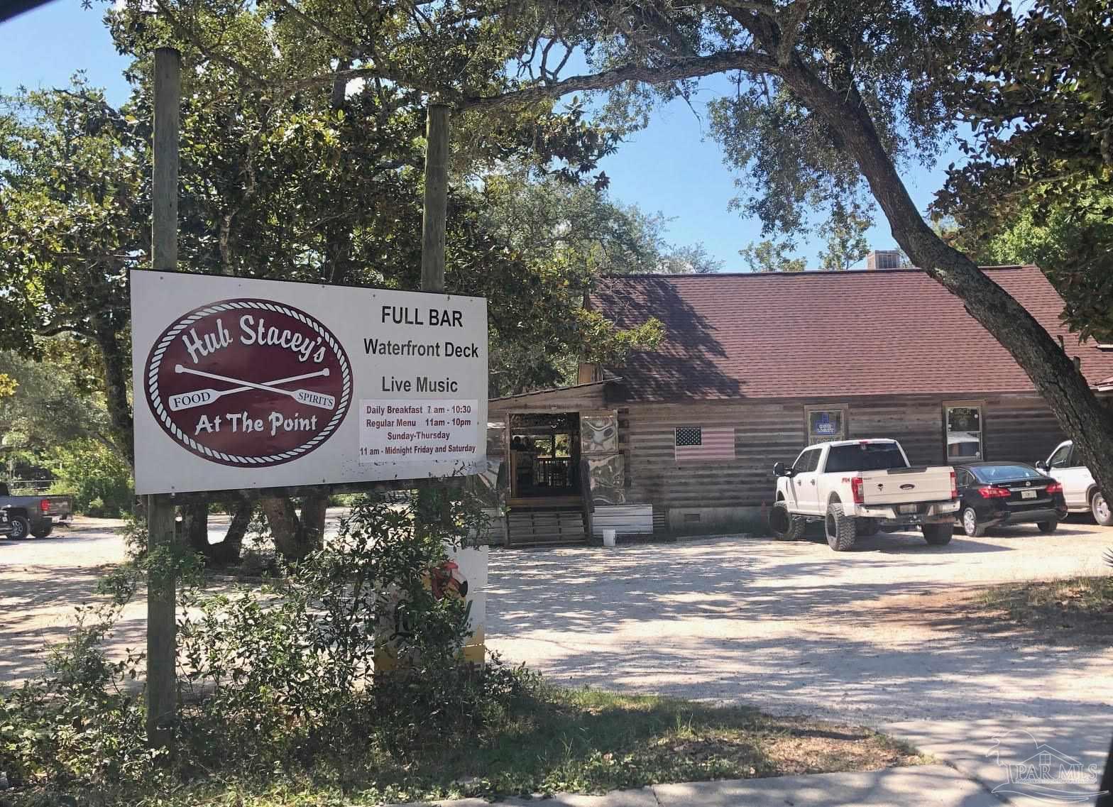 5500 Bob-o-link Drive Pensacola FL 32507