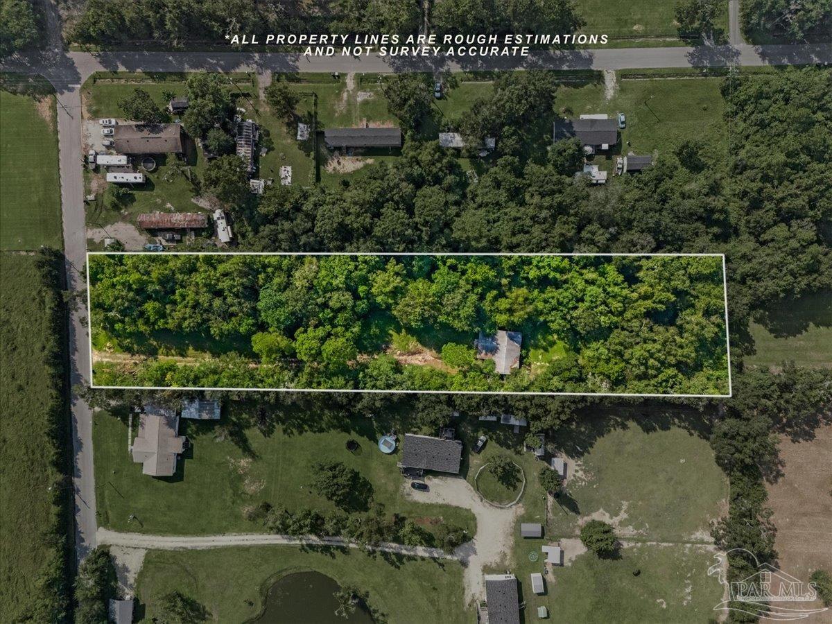 186 Desoto Road Cantonment FL 32533