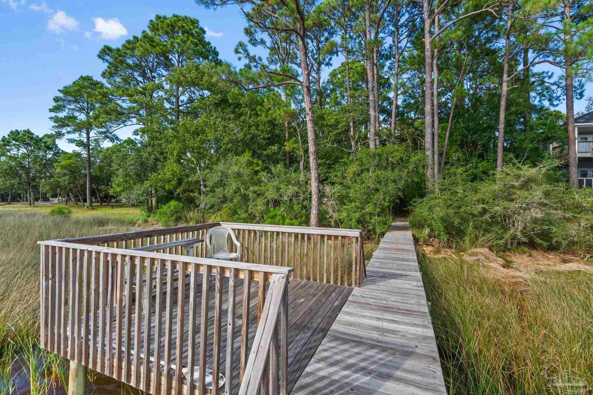 7107 Wells Avenue Navarre FL 32566