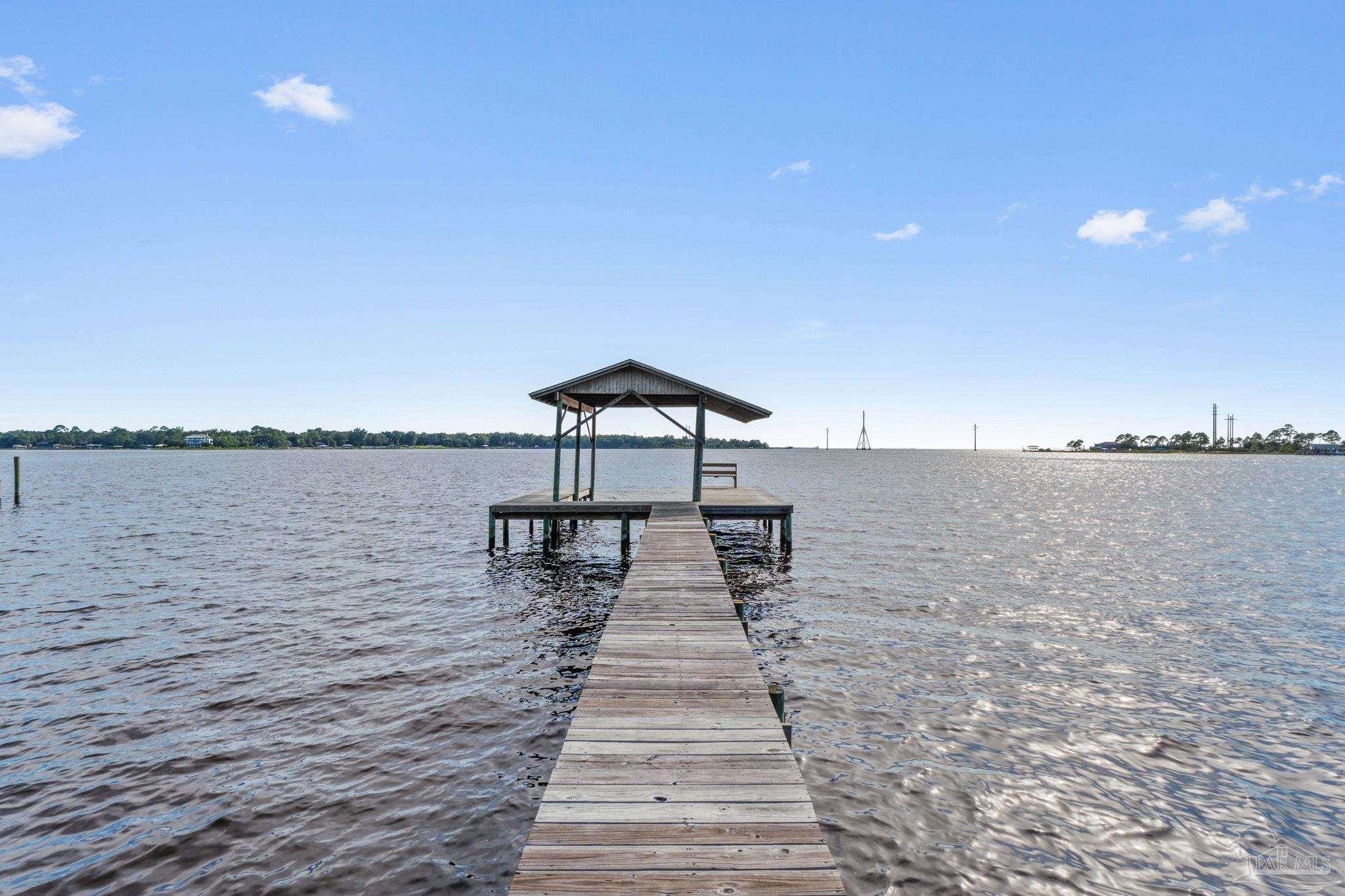 7107 Wells Avenue Navarre FL 32566