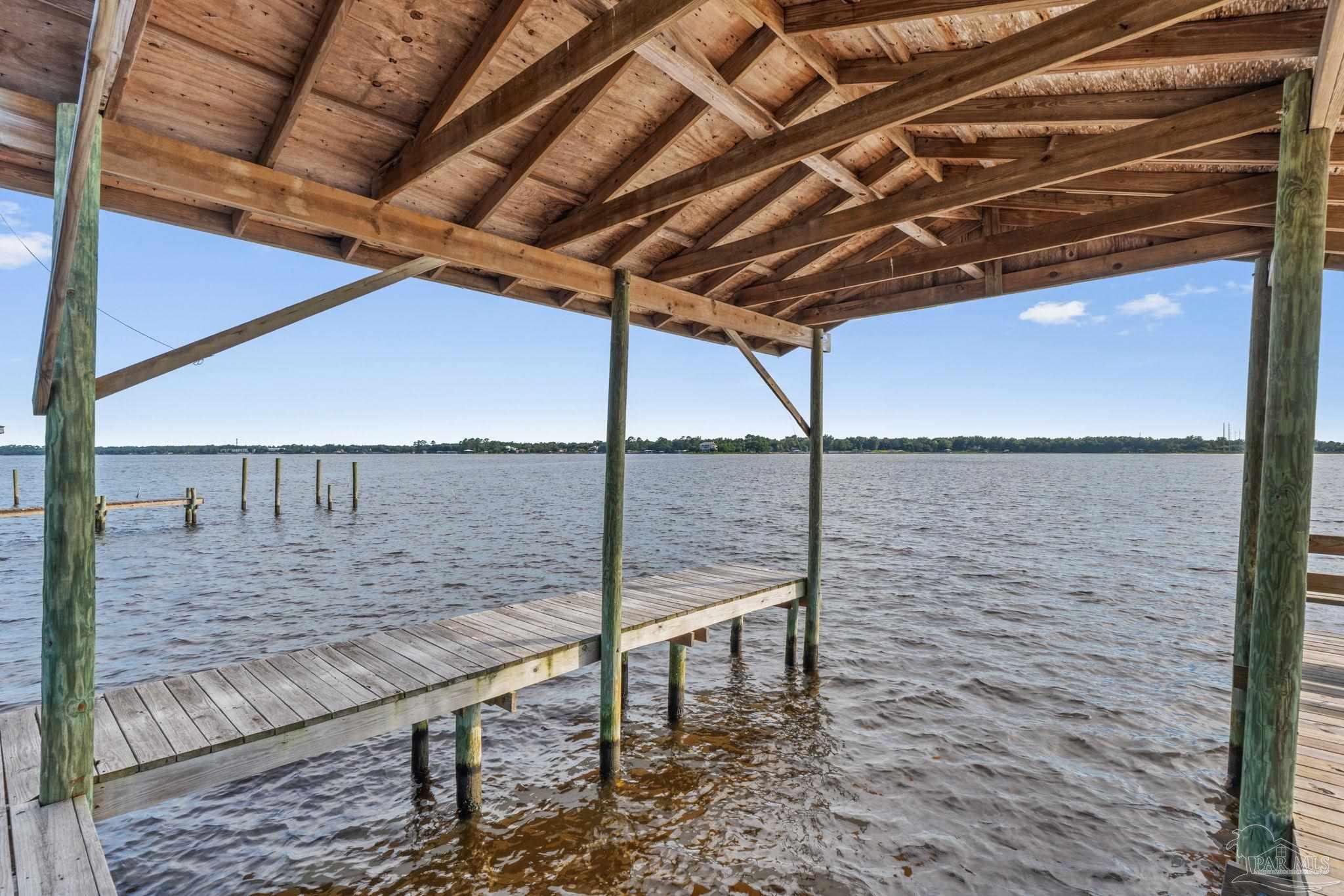 7107 Wells Avenue Navarre FL 32566