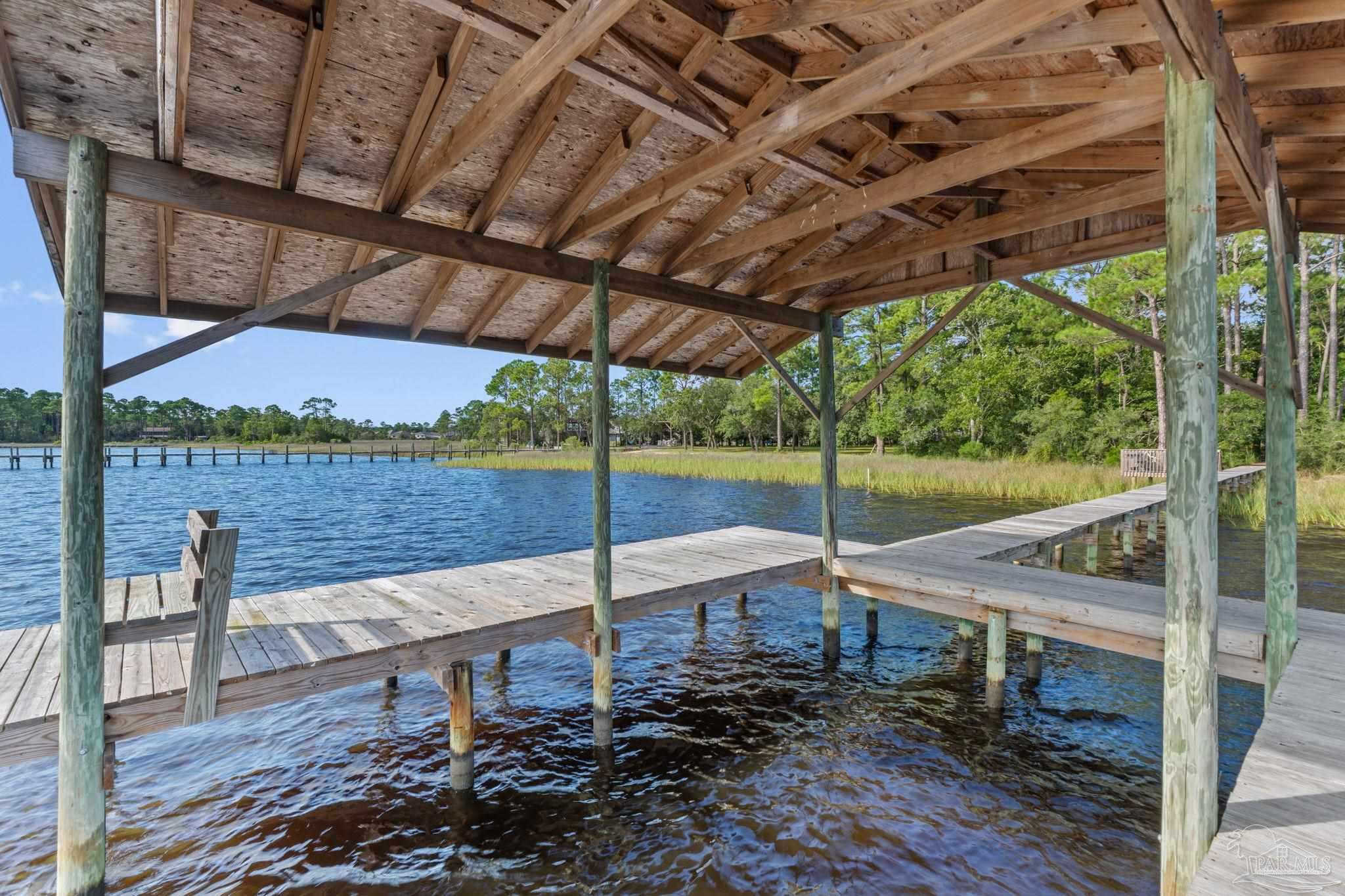 7107 Wells Avenue Navarre FL 32566