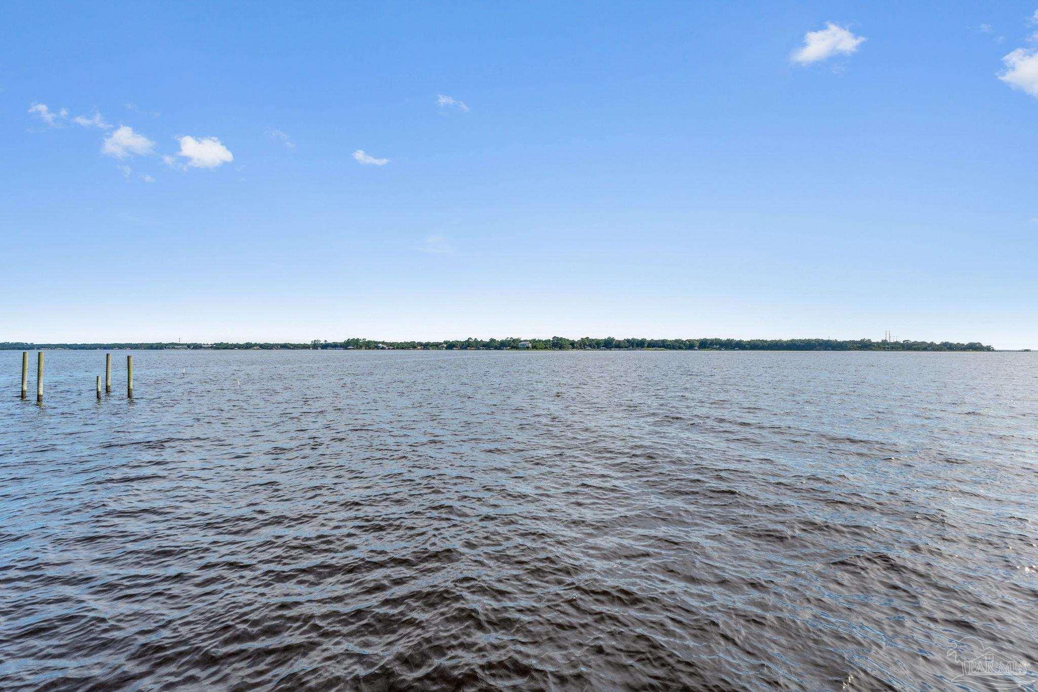7107 Wells Avenue Navarre FL 32566