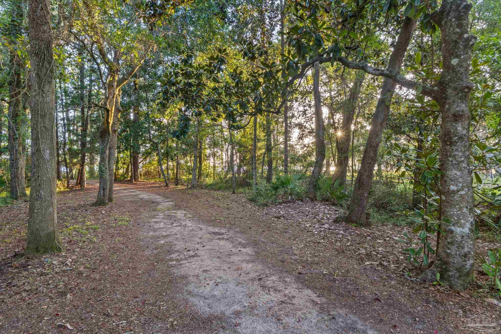 7107 Wells Avenue Navarre FL 32566