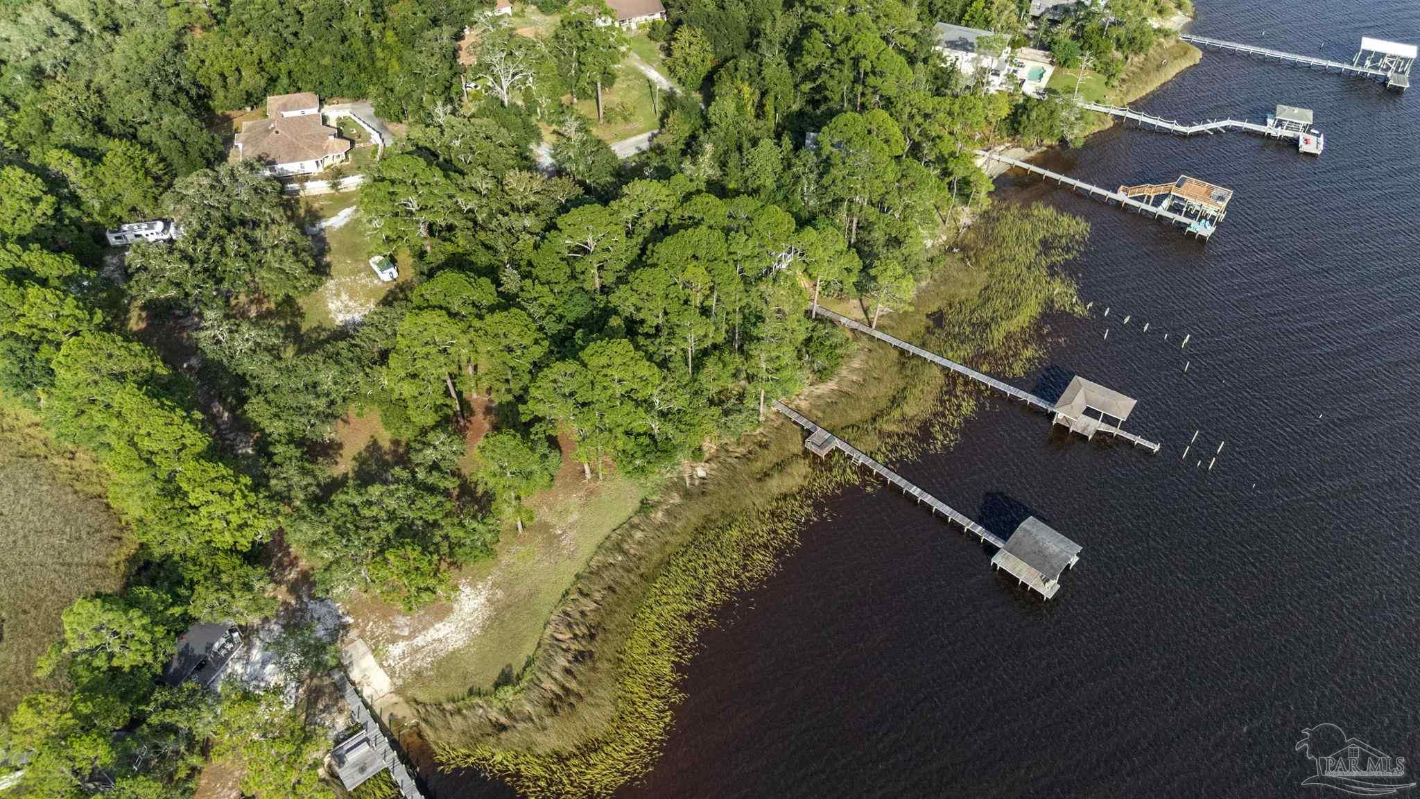 7107 Wells Avenue Navarre FL 32566