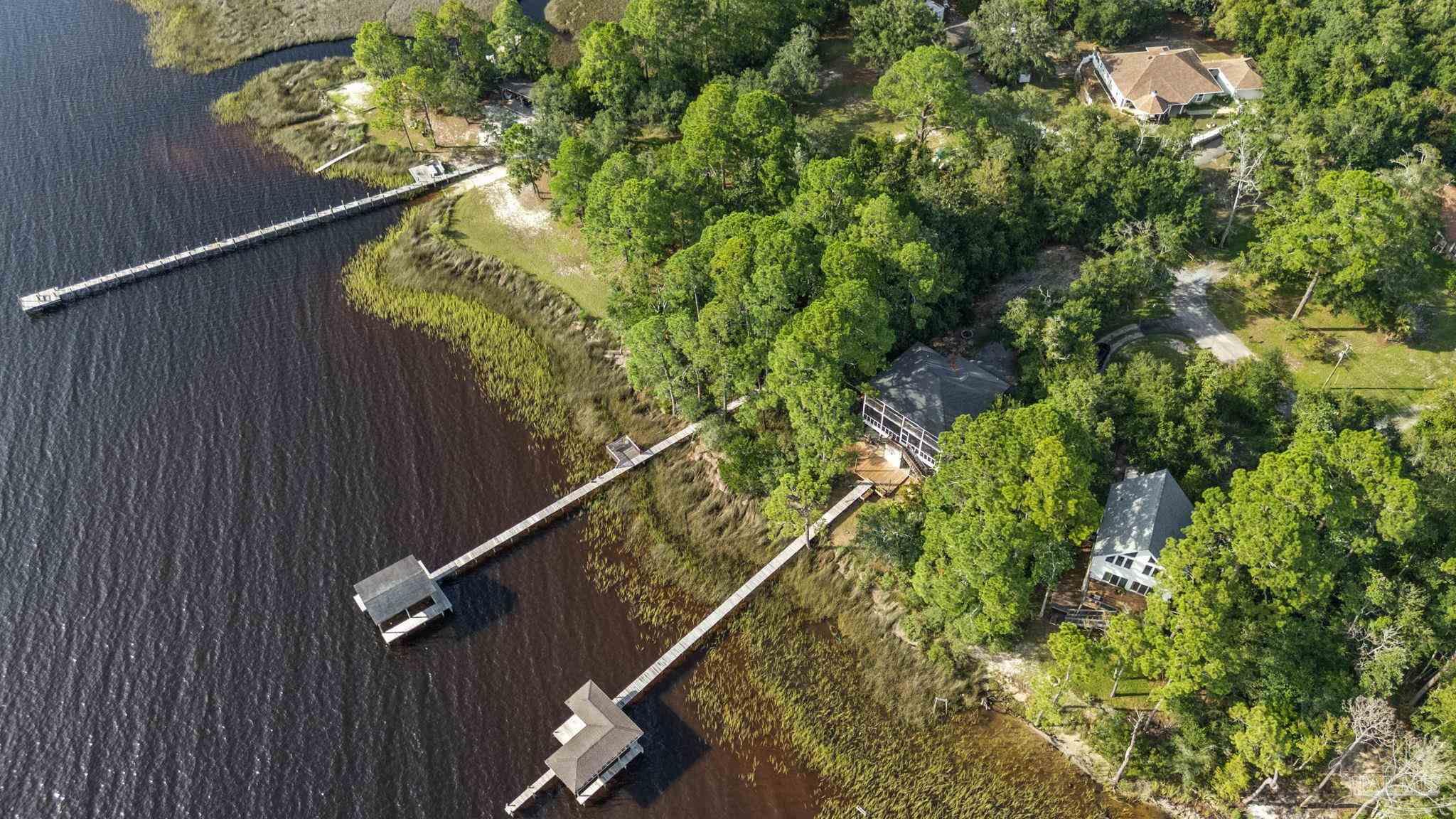 7107 Wells Avenue Navarre FL 32566