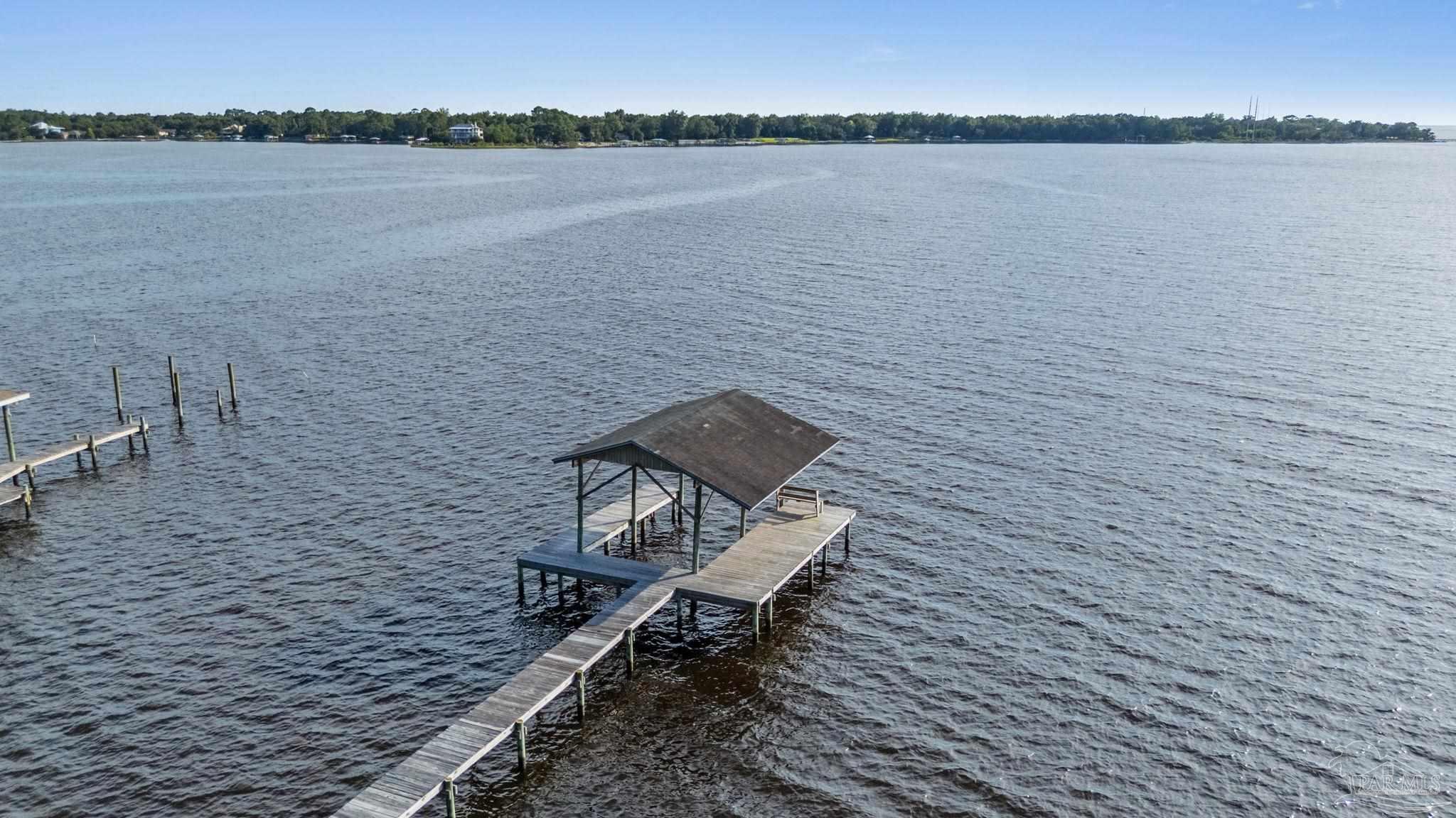 7107 Wells Avenue Navarre FL 32566