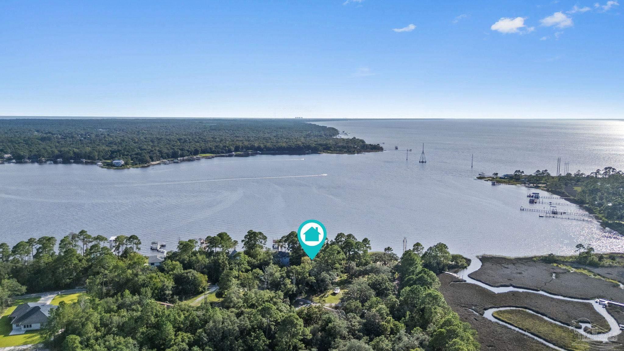 7107 Wells Avenue Navarre FL 32566