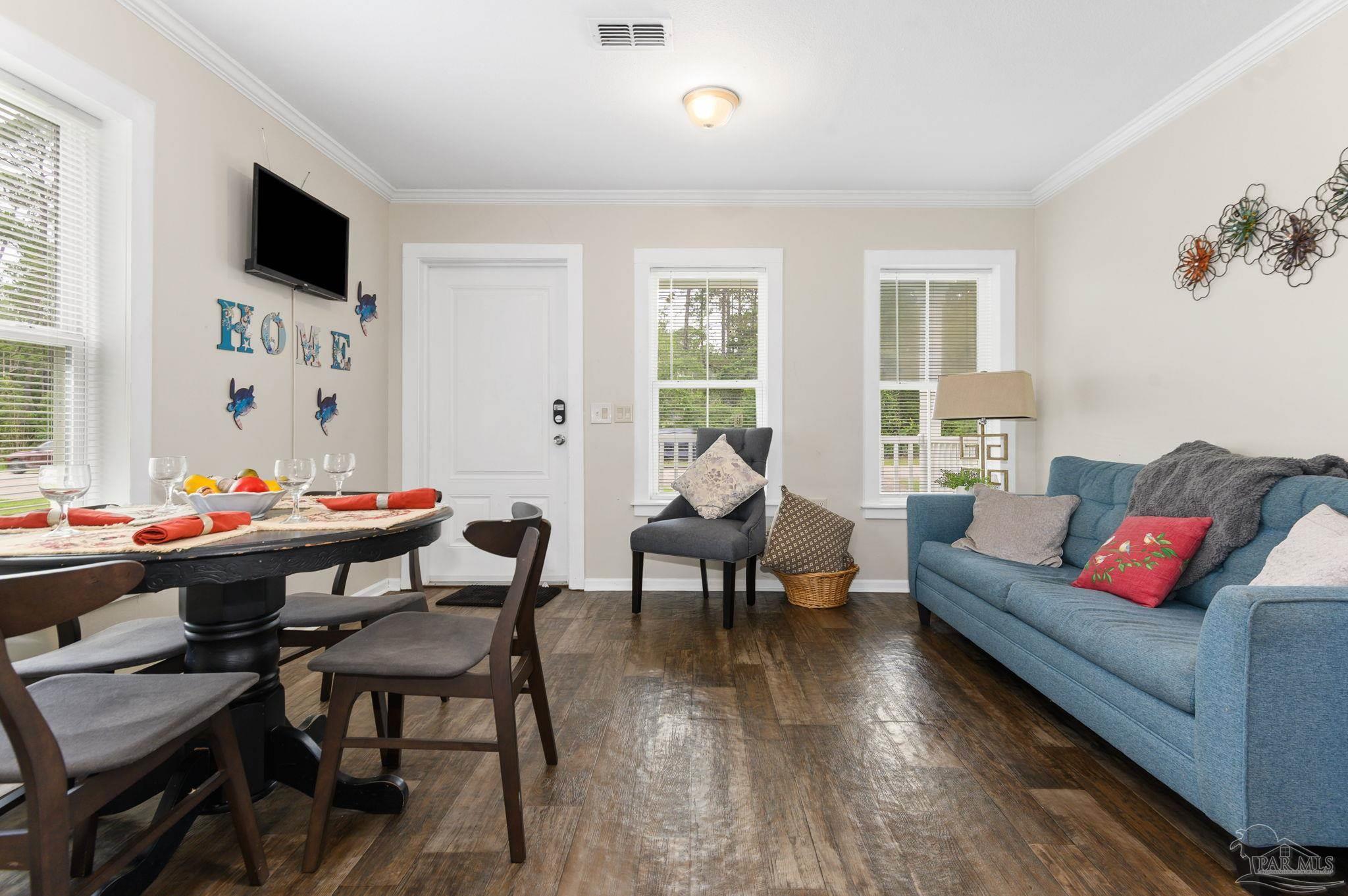 9433 Gulf Beach Highway Pensacola FL 32507