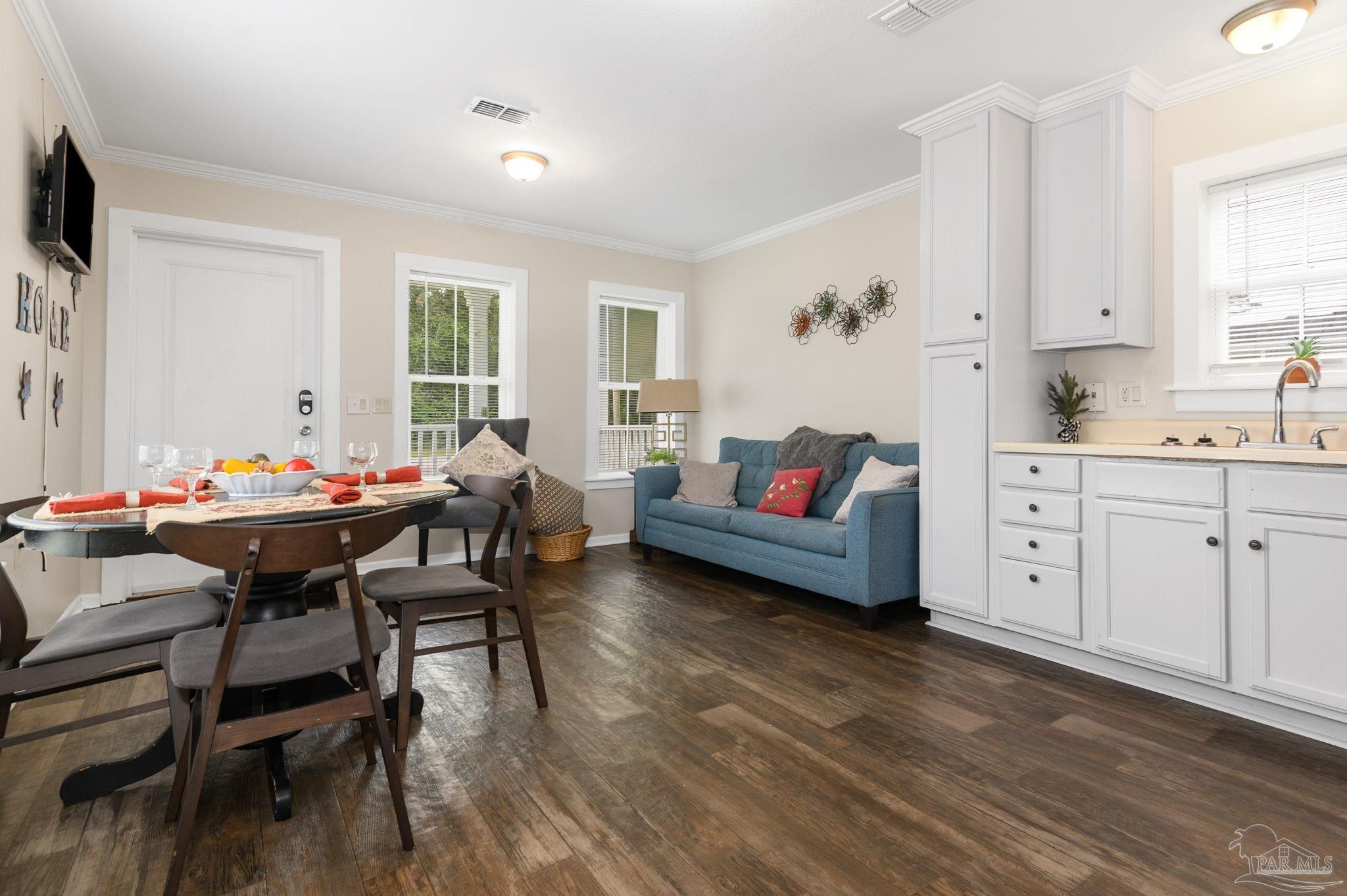 9433 Gulf Beach Highway Pensacola FL 32507