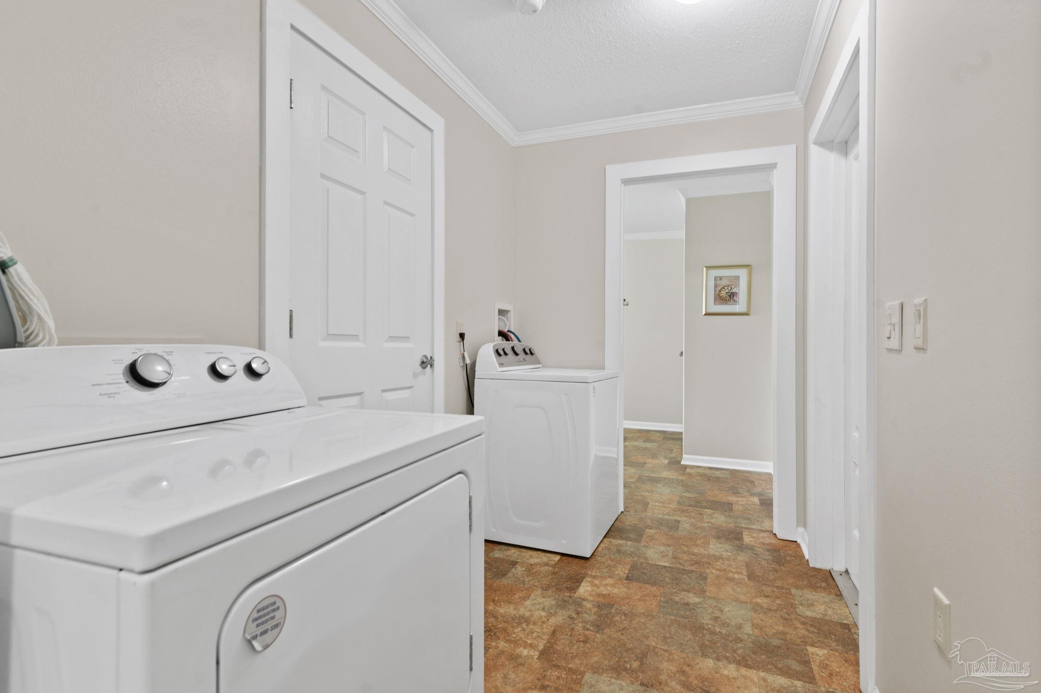 9433 Gulf Beach Highway Pensacola FL 32507