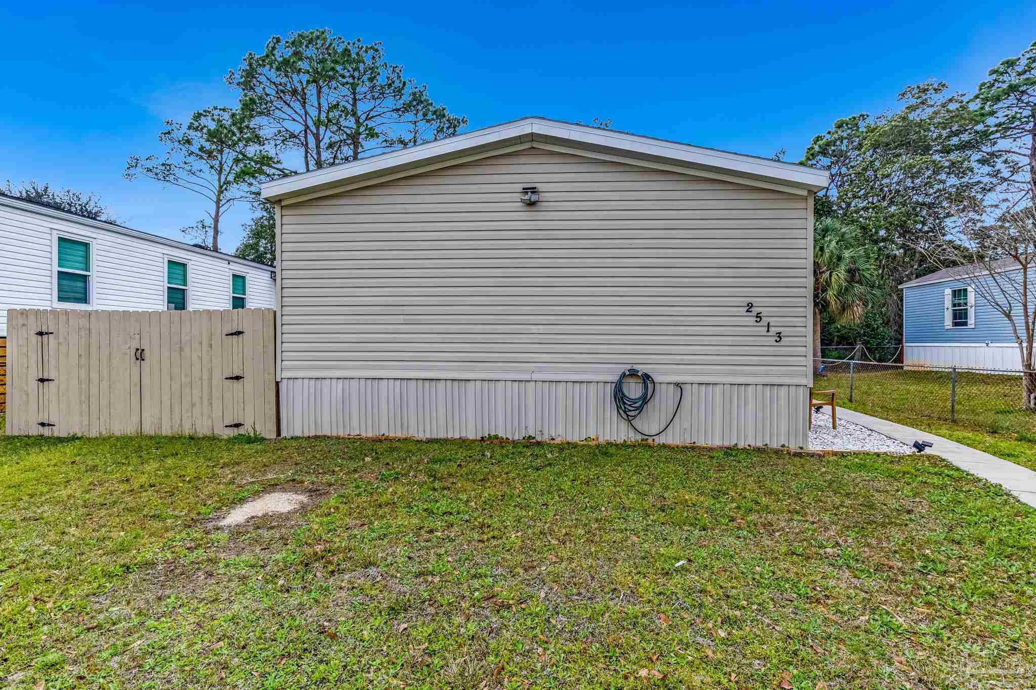 2513 San Juan Grande Pensacola FL 32507
