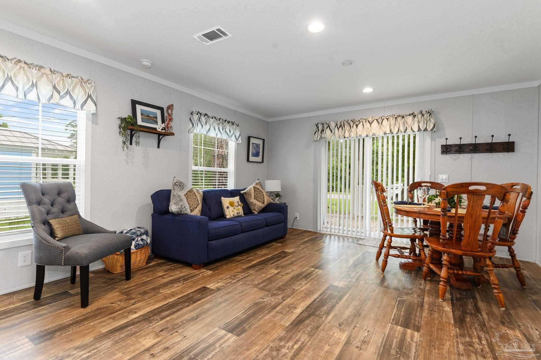 9429 Gulf Beach Highway Pensacola FL 32507