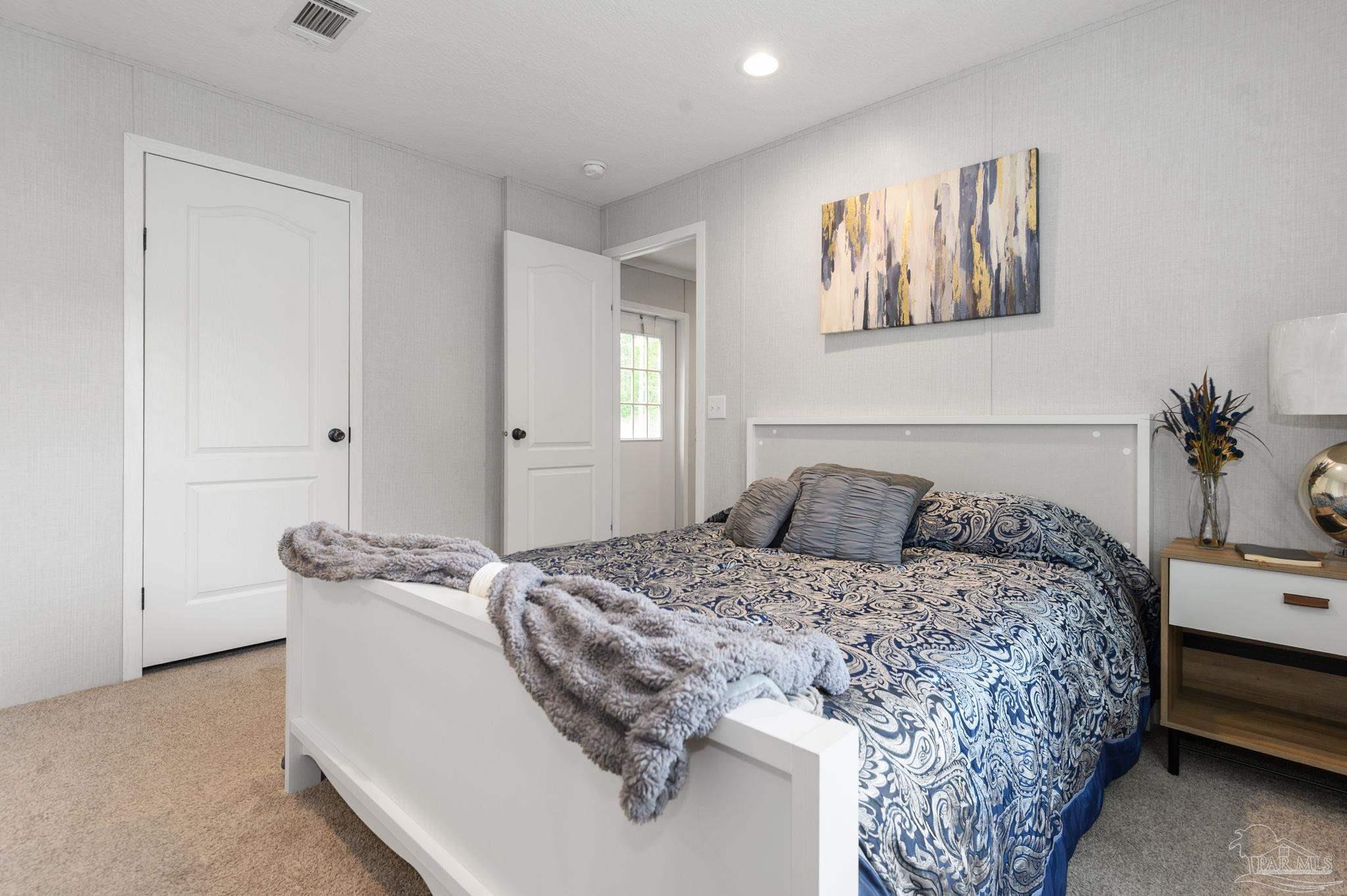 9429 Gulf Beach Highway Pensacola FL 32507