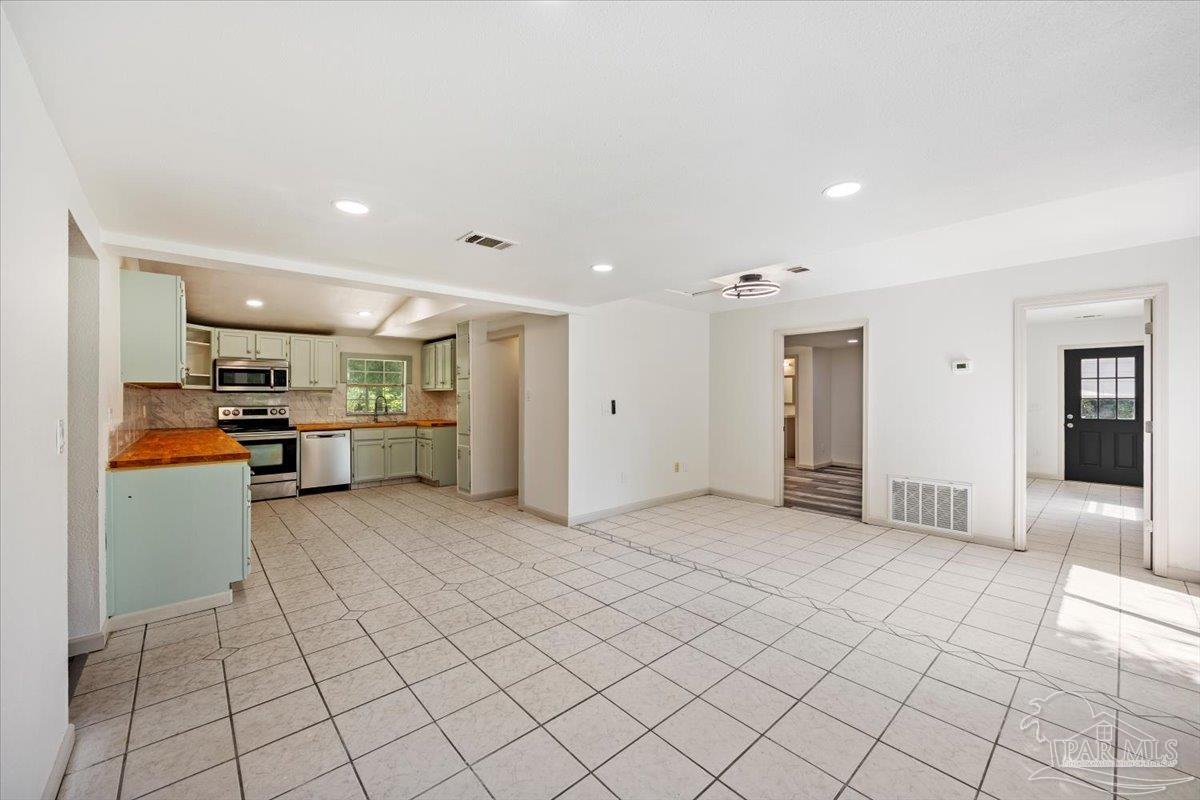 12400 Wildlife Road Holt FL 32564