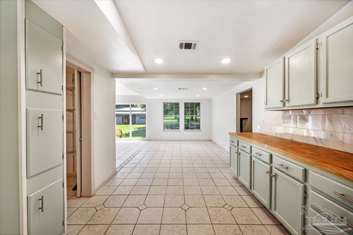 12400 Wildlife Road Holt FL 32564