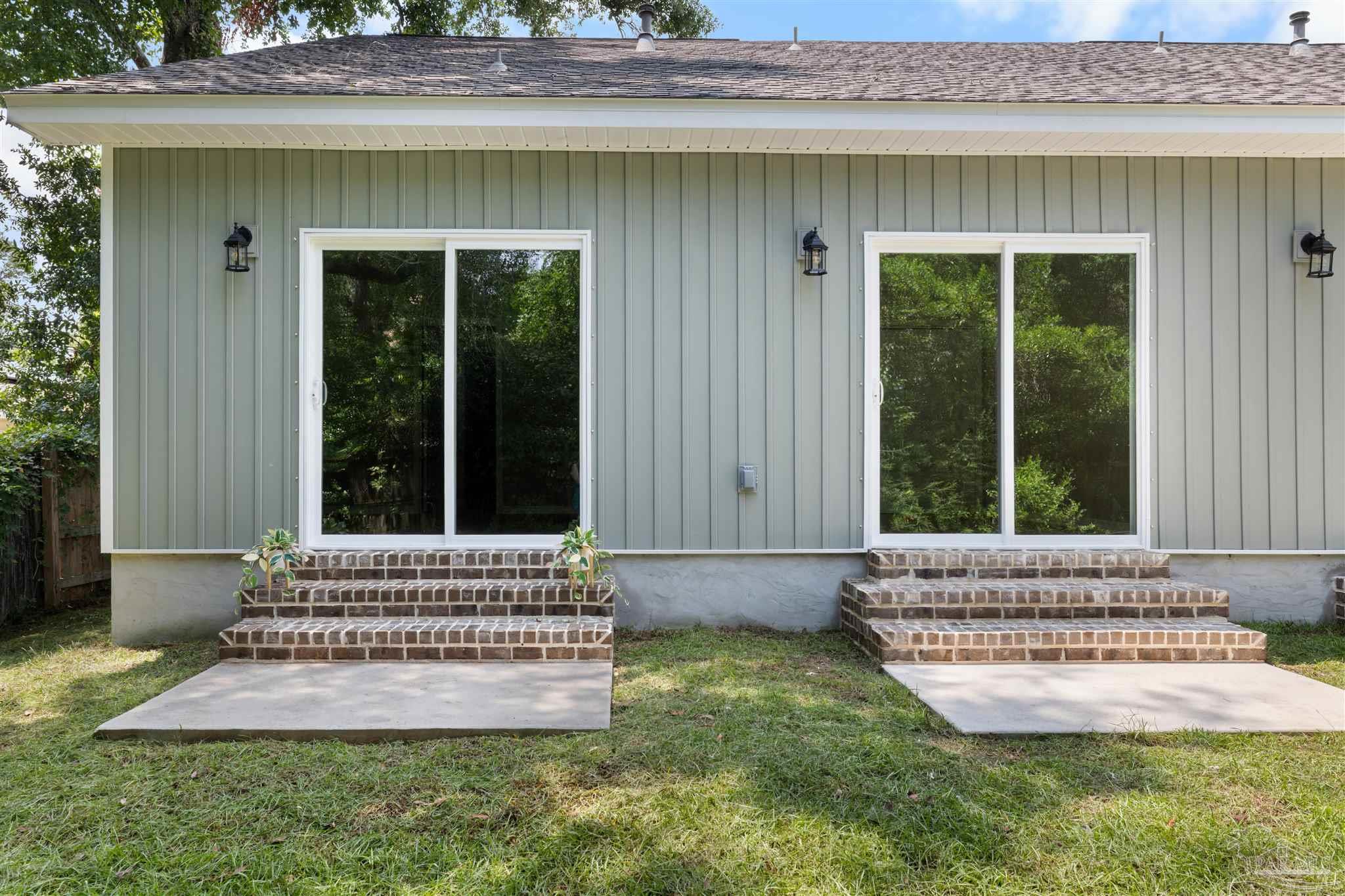 306 & 308 N E Street Pensacola FL 32501