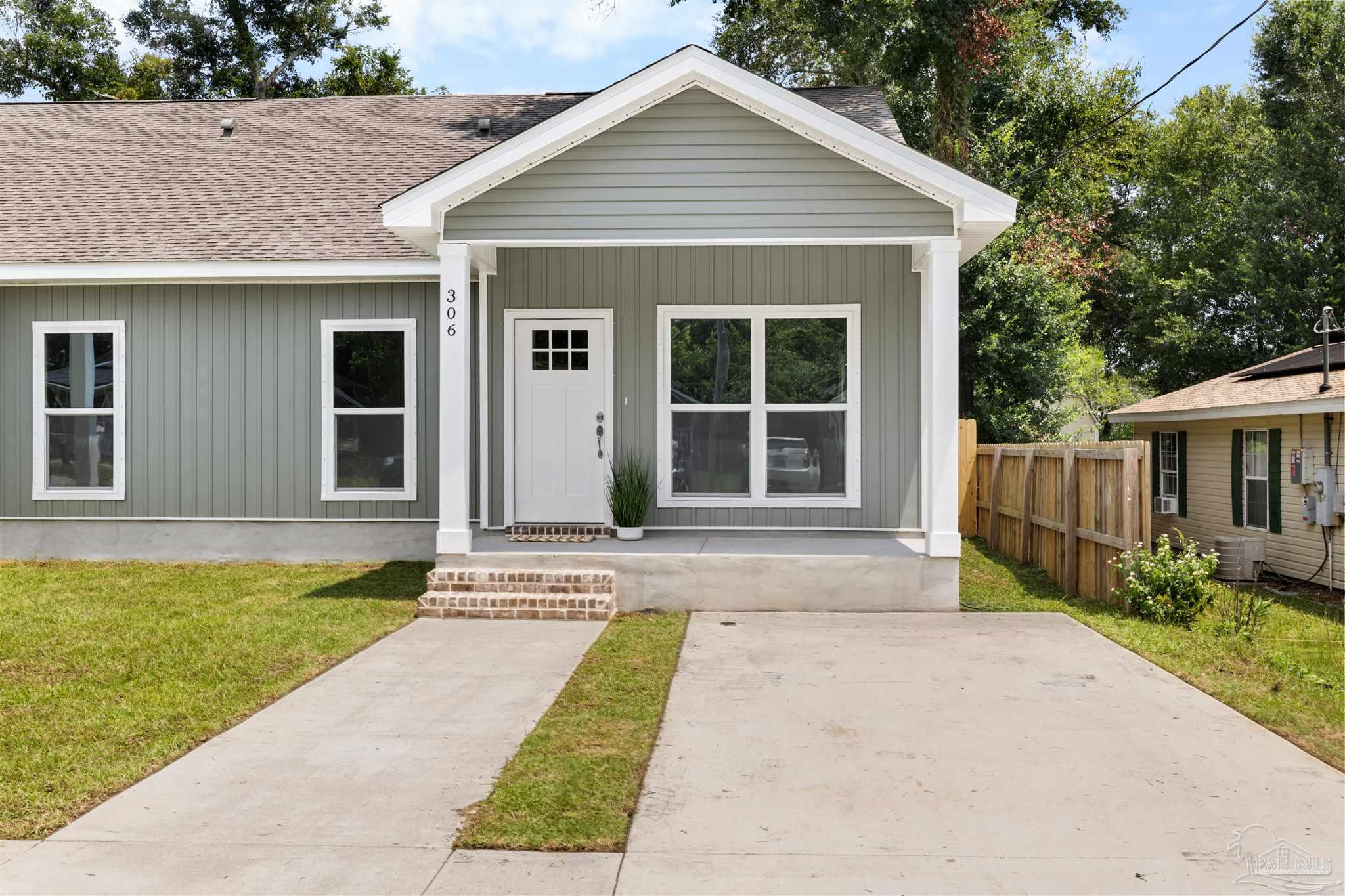 306 & 308 N E Street Pensacola FL 32501