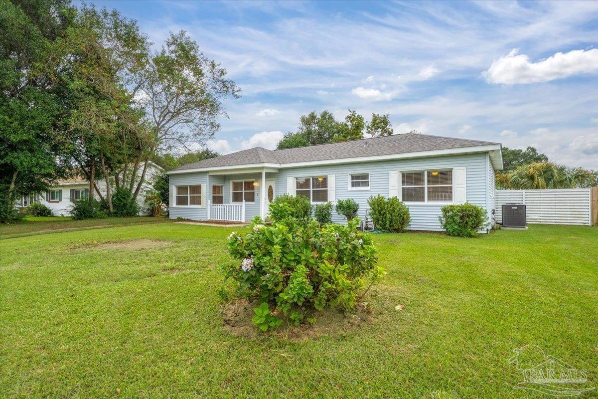 5 Benton Road Pensacola FL 32506