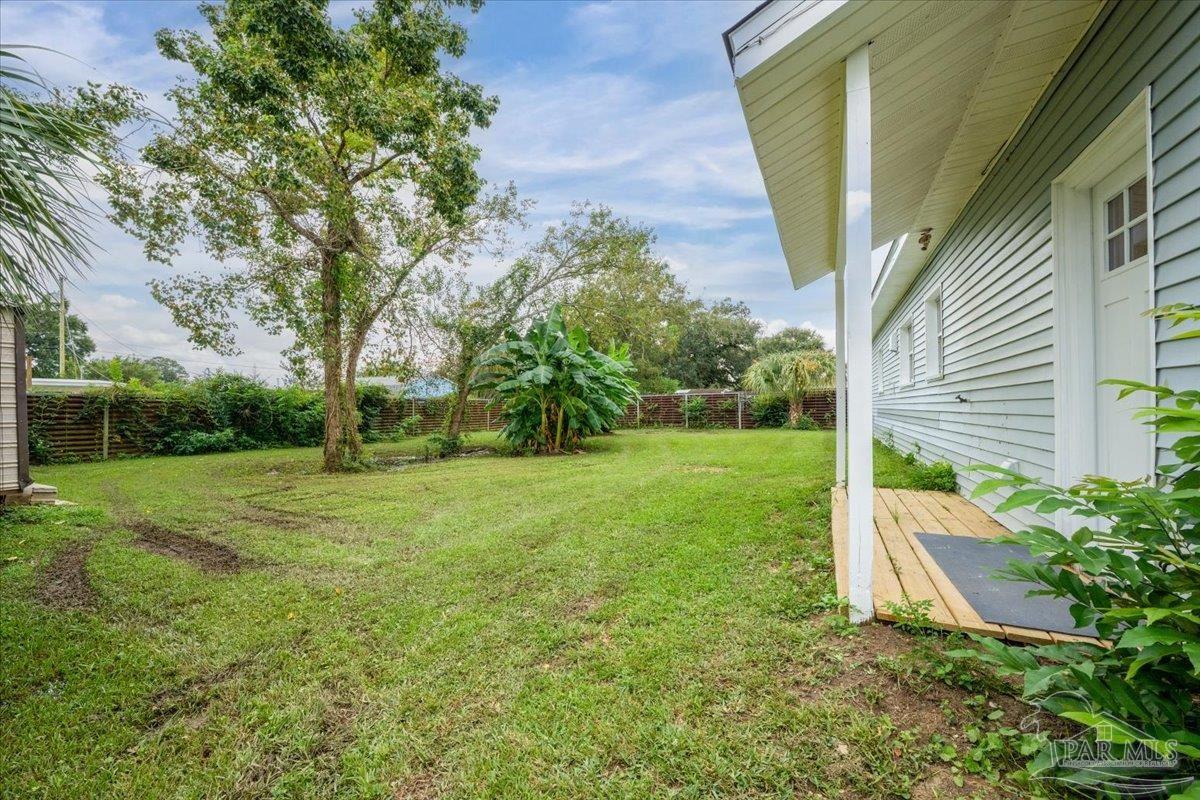 5 Benton Road Pensacola FL 32506