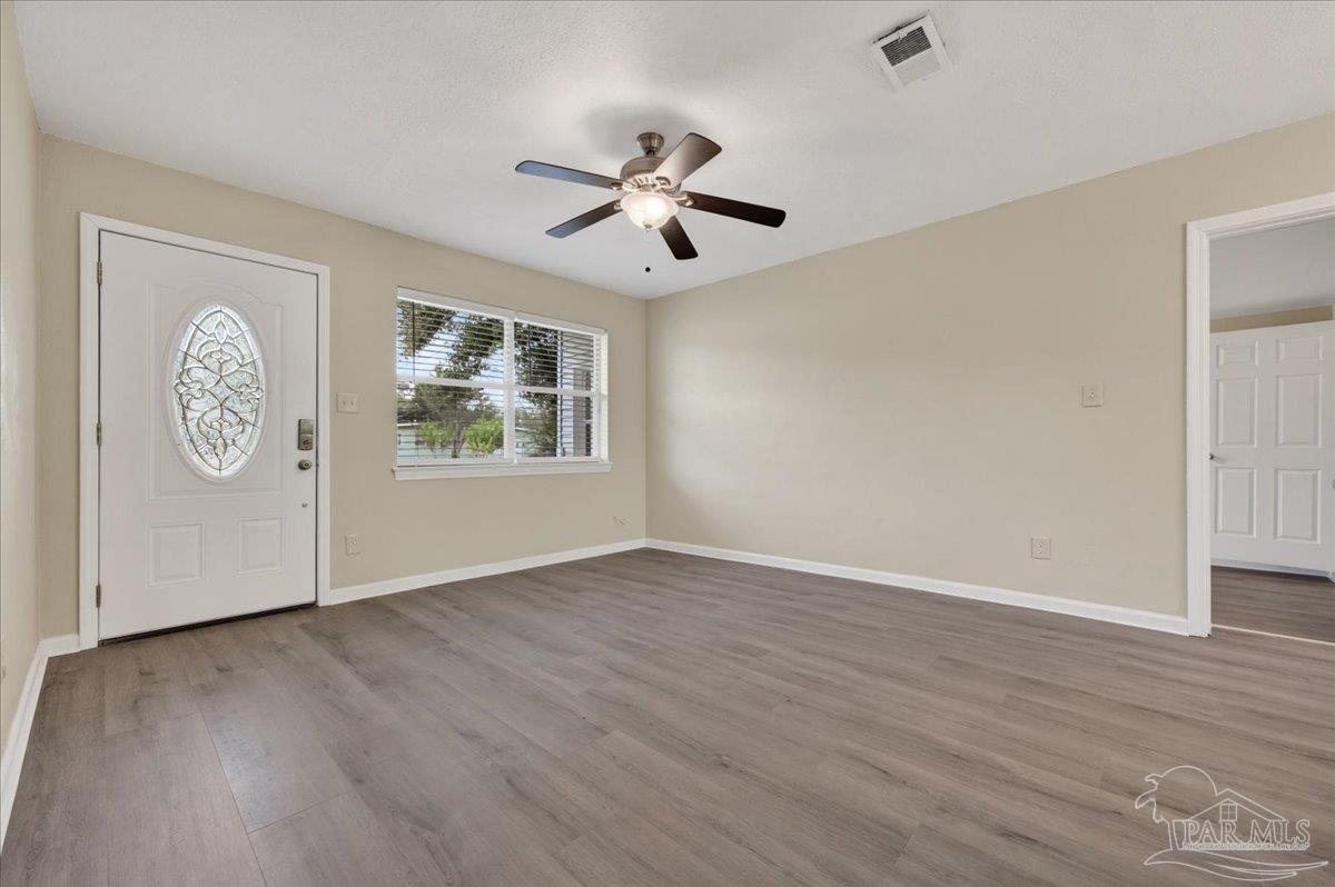 5 Benton Road Pensacola FL 32506