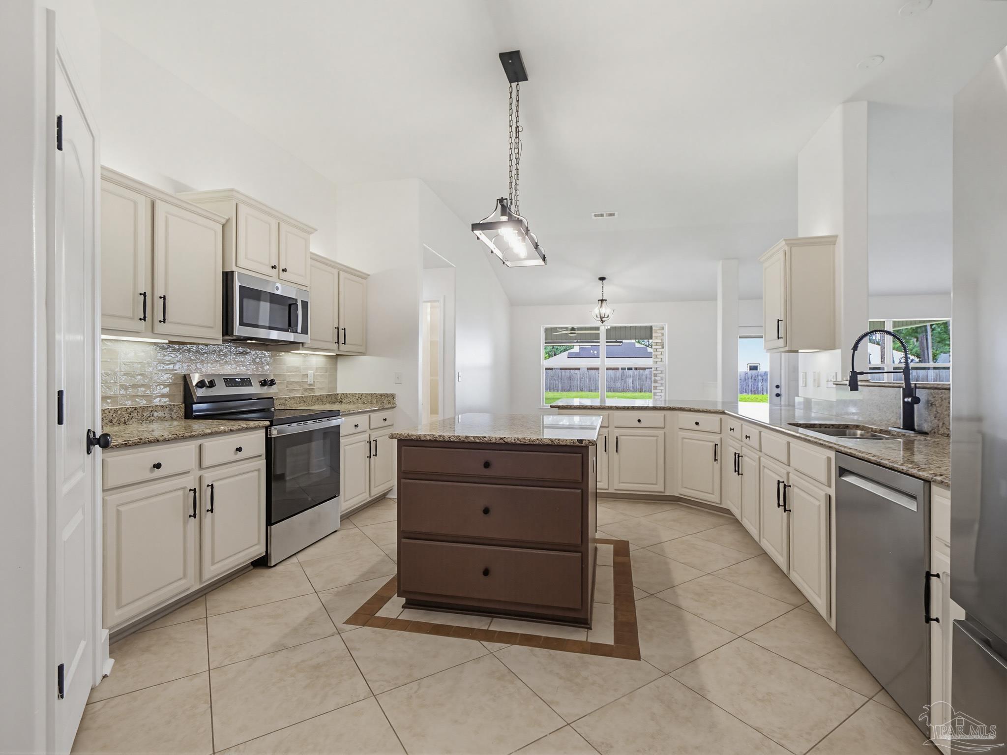 2430 Cove Road Navarre FL 32566