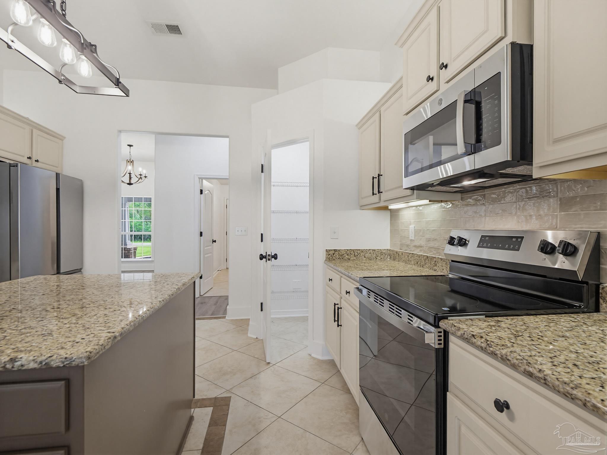 2430 Cove Road Navarre FL 32566