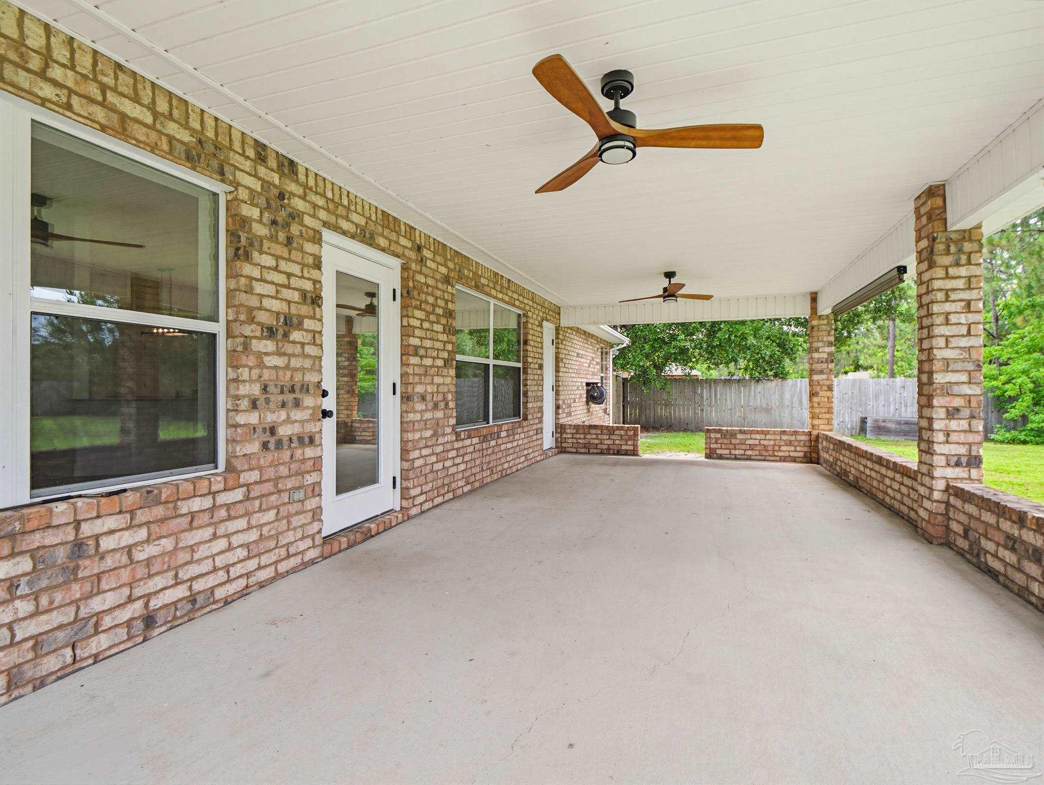 2430 Cove Road Navarre FL 32566