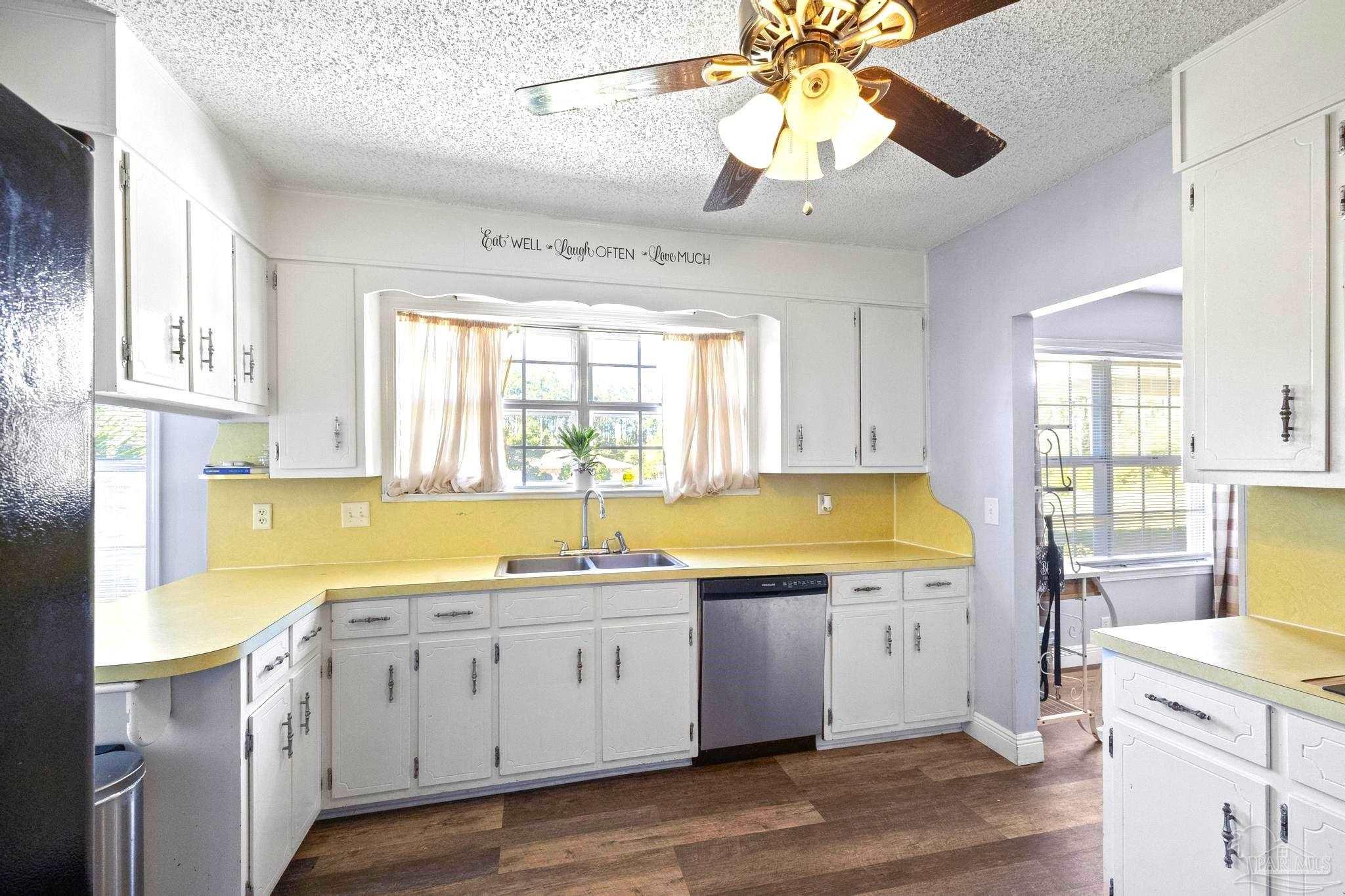 941 Summer Shade Lane Cantonment FL 32533