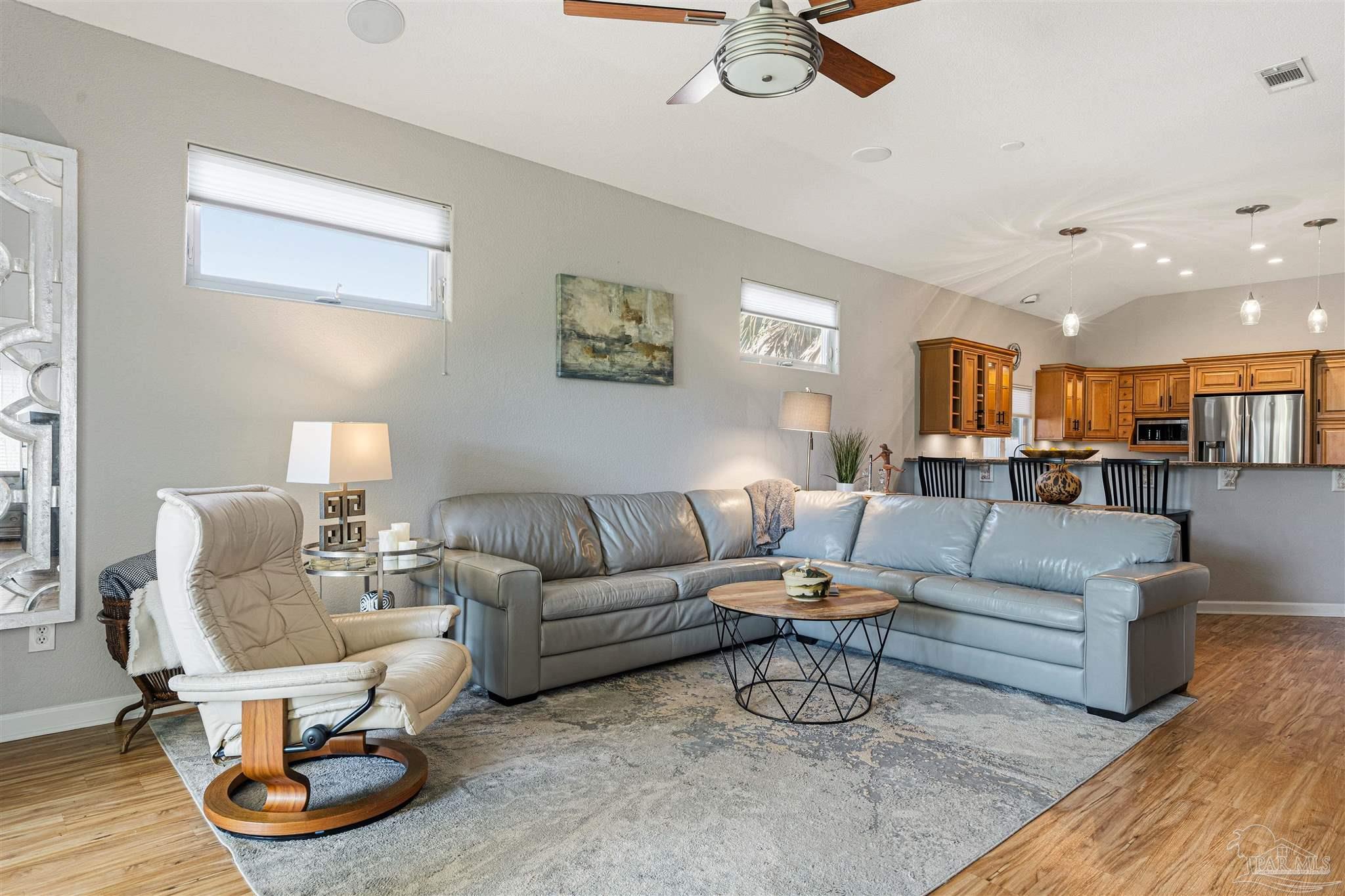 1207 E Hatton Street Pensacola FL 32503