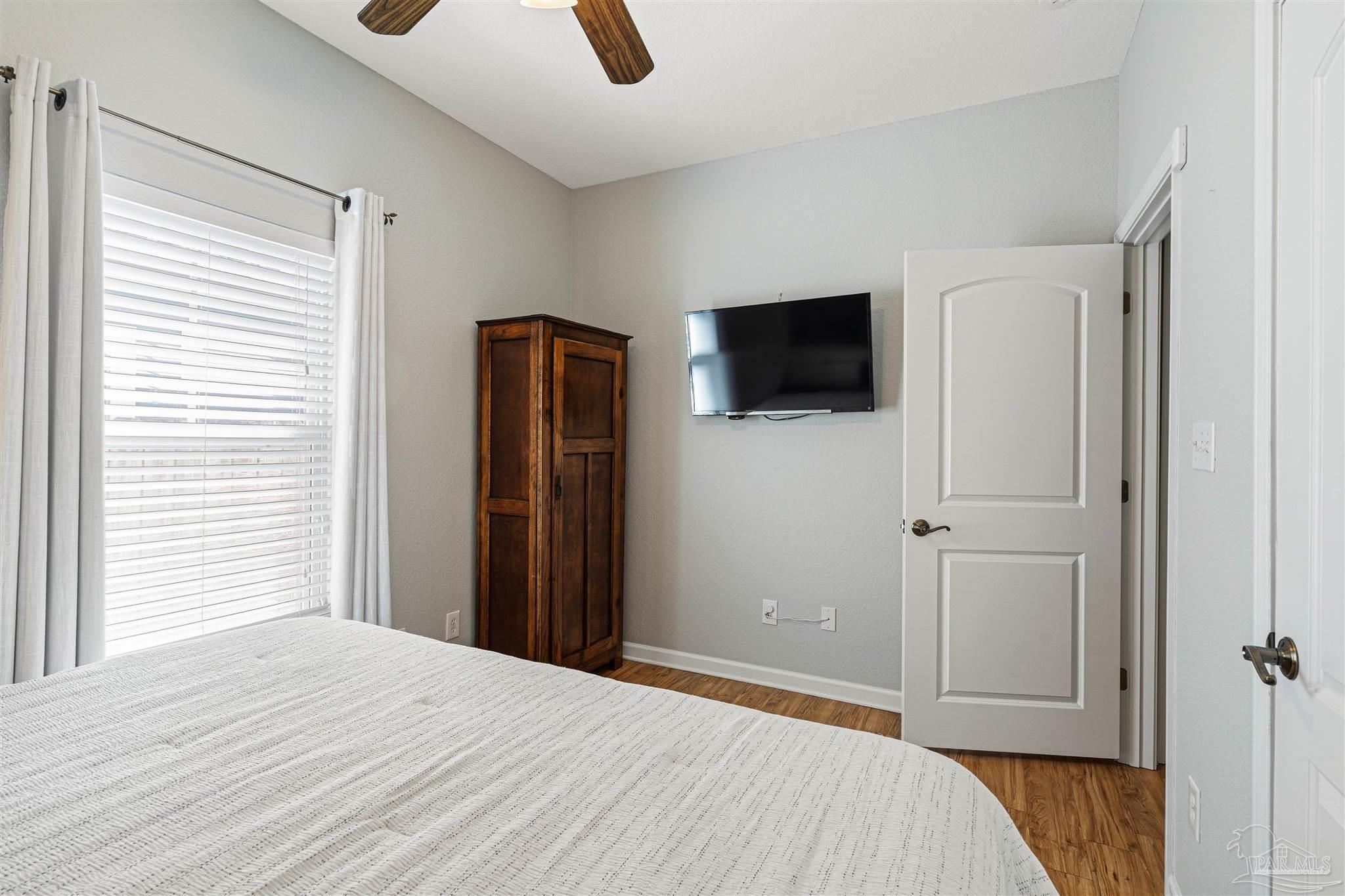 1207 E Hatton Street Pensacola FL 32503