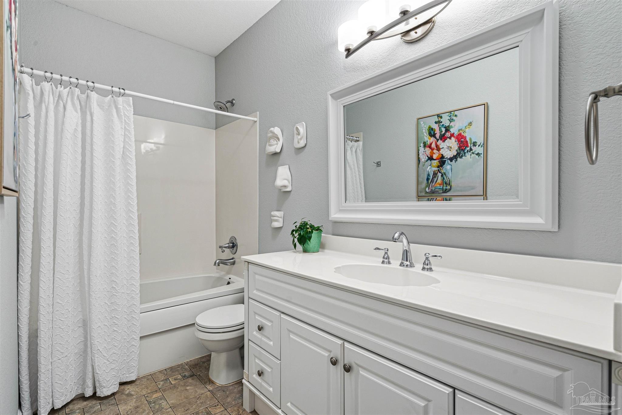 1207 E Hatton Street Pensacola FL 32503